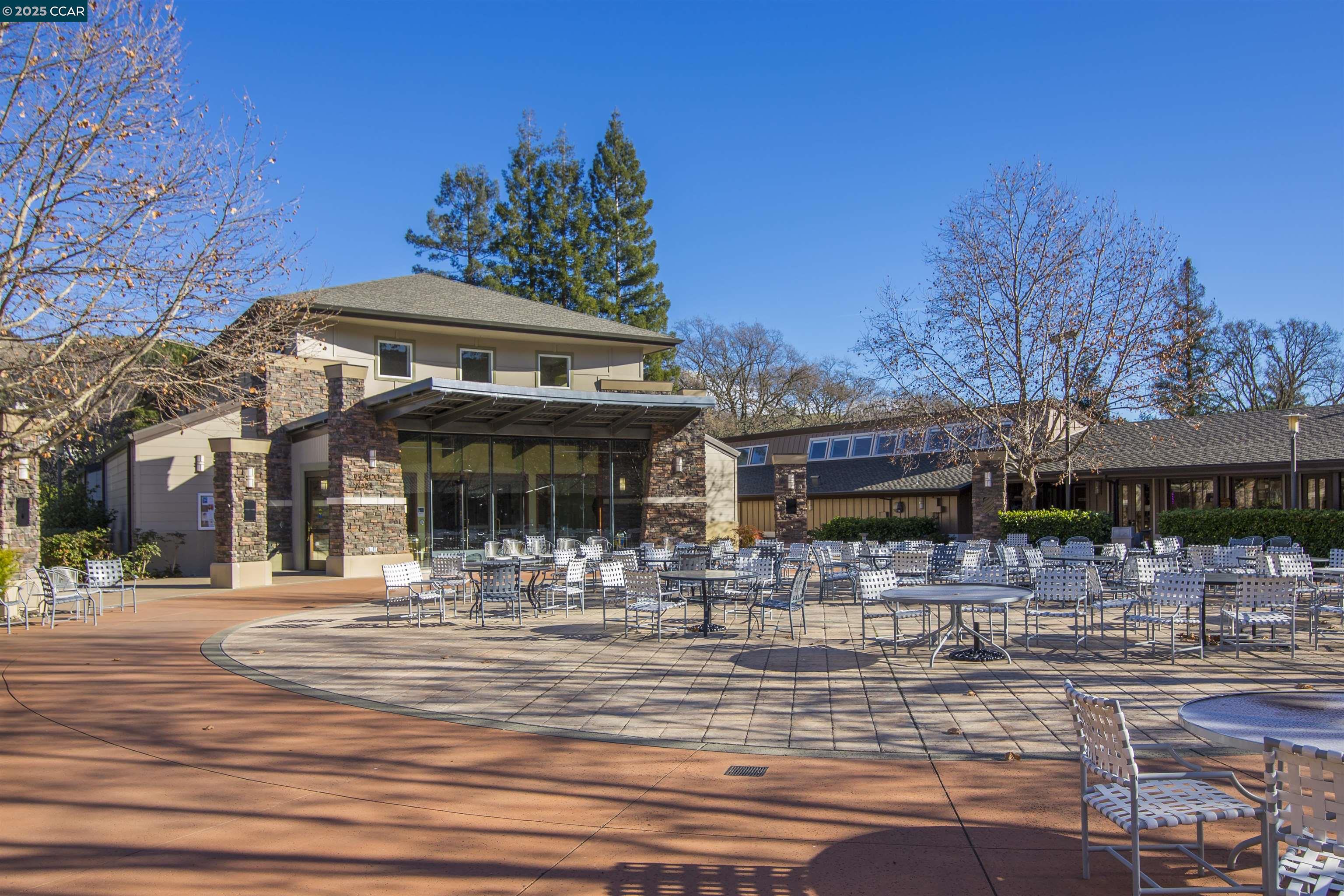 Detail Gallery Image 34 of 35 For 3395 Tice Creek Dr #2,  Walnut Creek,  CA 94595 - 1 Beds | 1 Baths