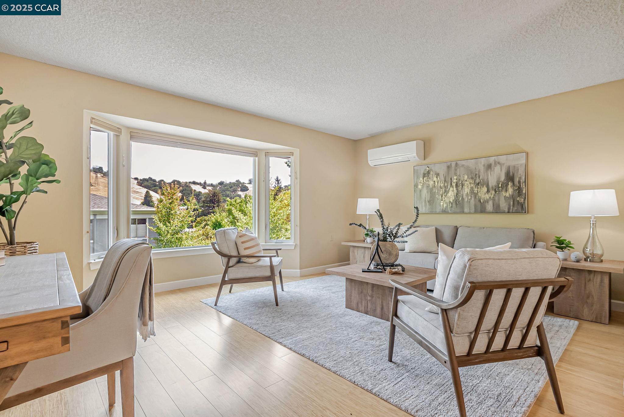 Detail Gallery Image 6 of 35 For 3395 Tice Creek Dr #2,  Walnut Creek,  CA 94595 - 1 Beds | 1 Baths