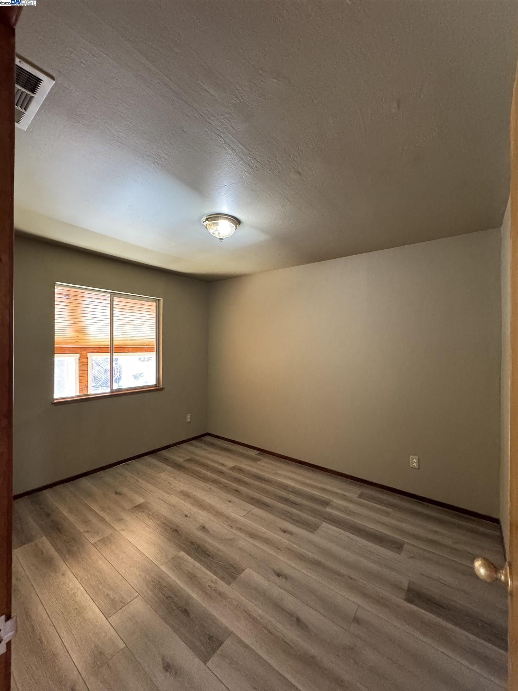 Detail Gallery Image 6 of 22 For 2732 Lincoln Ln, Antioch,  CA 94509 - 3 Beds | 2 Baths