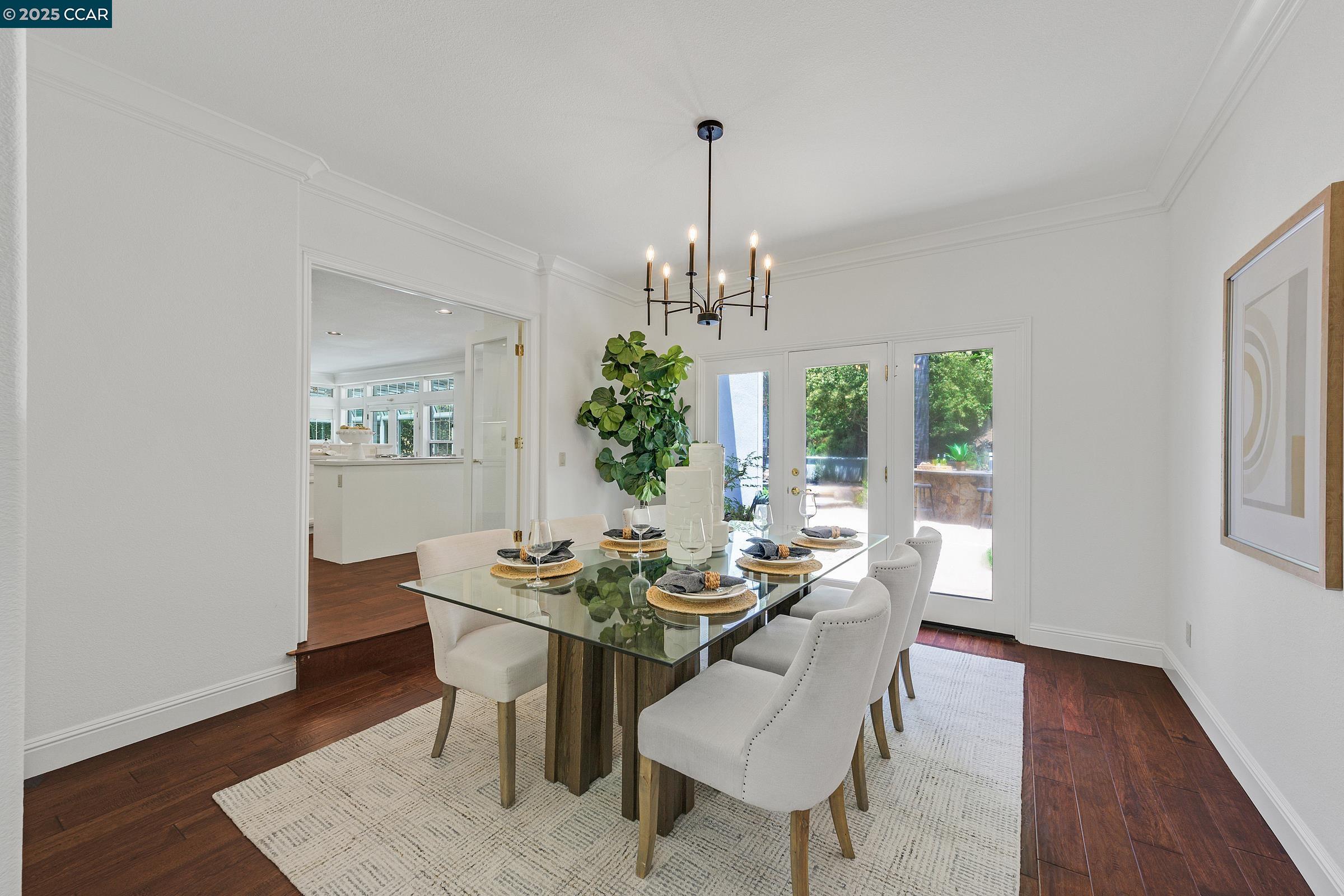 Detail Gallery Image 13 of 60 For 4253 Golden Oak Ct, Danville,  CA 94506 - 5 Beds | 3/1 Baths