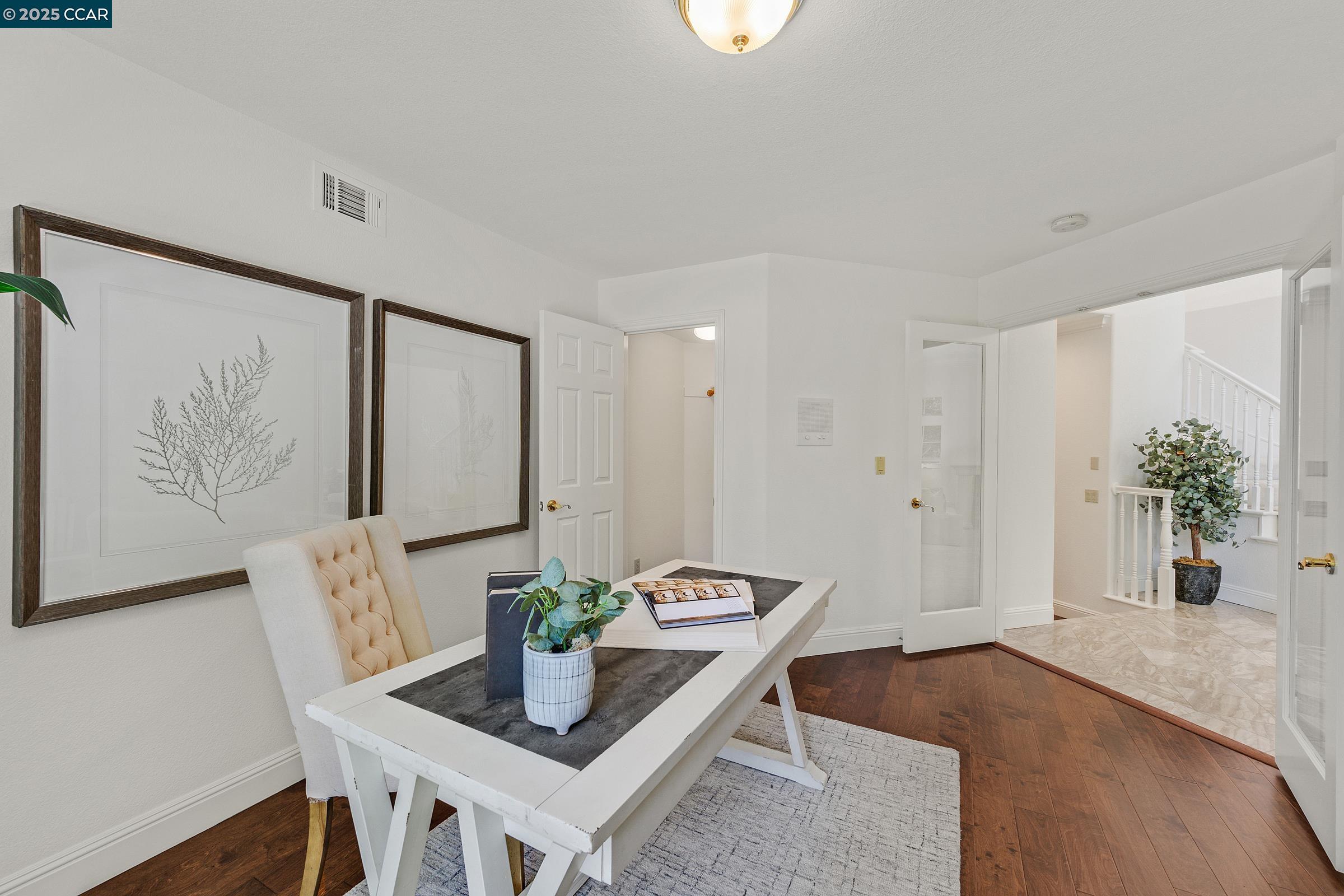 Detail Gallery Image 33 of 60 For 4253 Golden Oak Ct, Danville,  CA 94506 - 5 Beds | 3/1 Baths