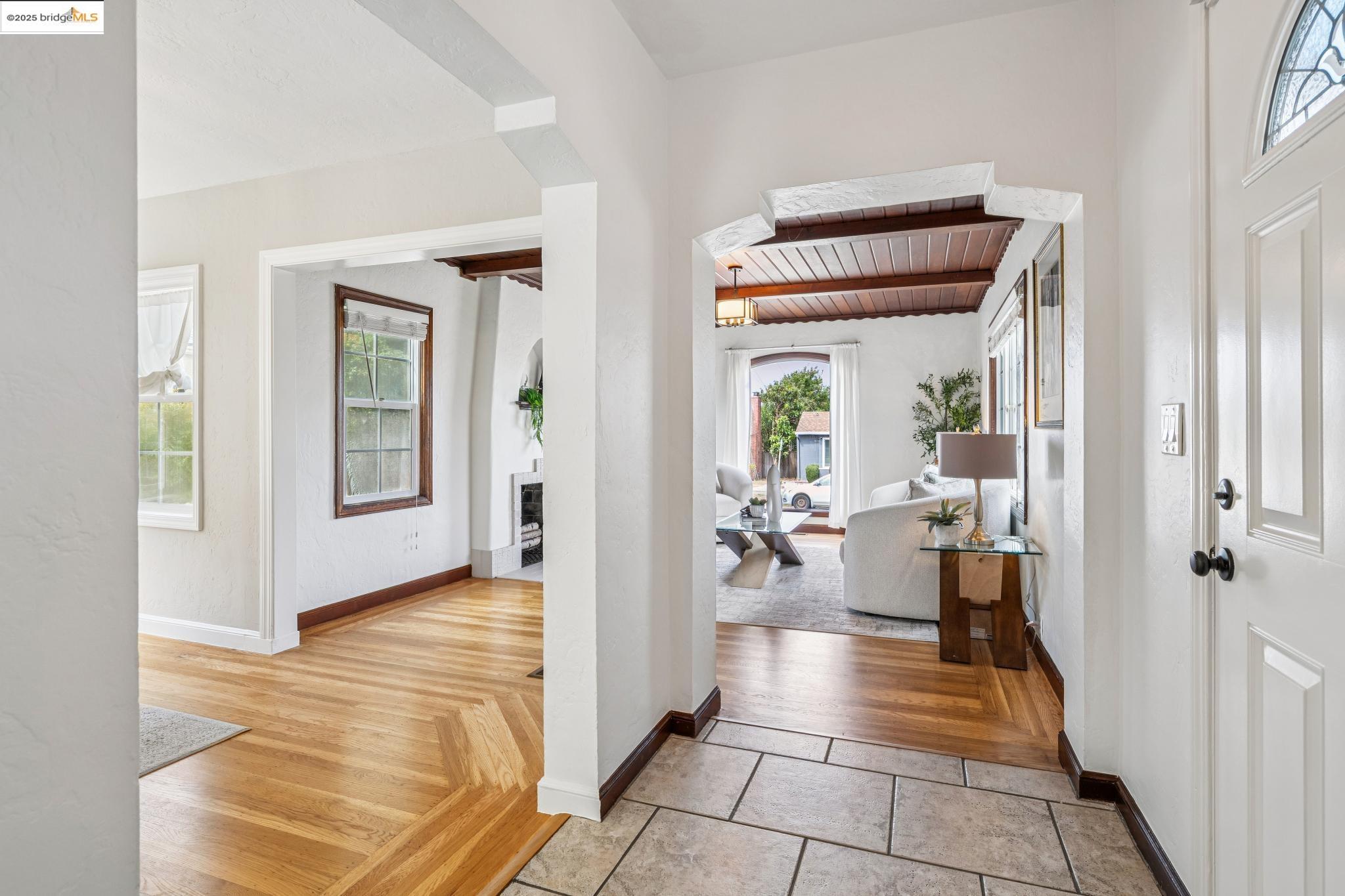 Detail Gallery Image 3 of 60 For 550 Mclaughlin St, Richmond,  CA 94805 - 2 Beds | 1/1 Baths