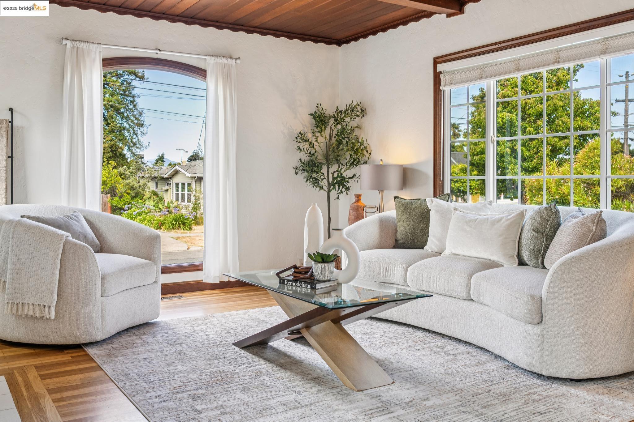 Detail Gallery Image 8 of 60 For 550 Mclaughlin St, Richmond,  CA 94805 - 2 Beds | 1/1 Baths