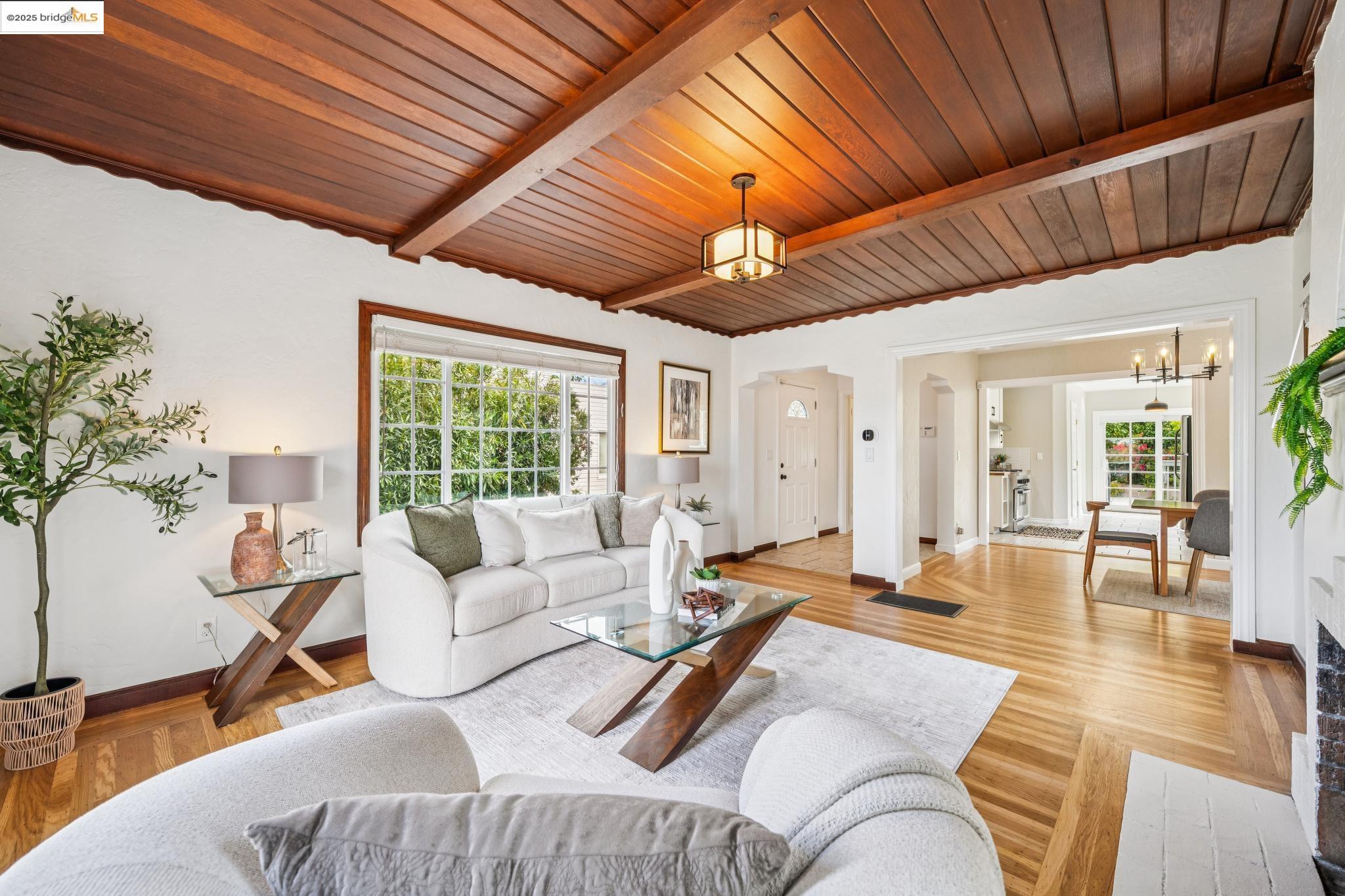 Detail Gallery Image 9 of 60 For 550 Mclaughlin St, Richmond,  CA 94805 - 2 Beds | 1/1 Baths