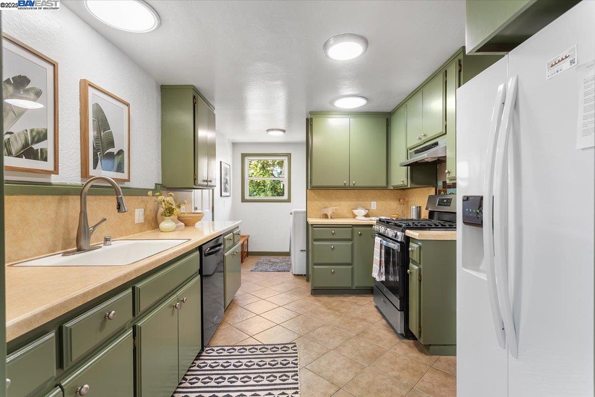Detail Gallery Image 24 of 48 For 357 Melven Ct, San Leandro,  CA 94577 - 3 Beds | 2 Baths