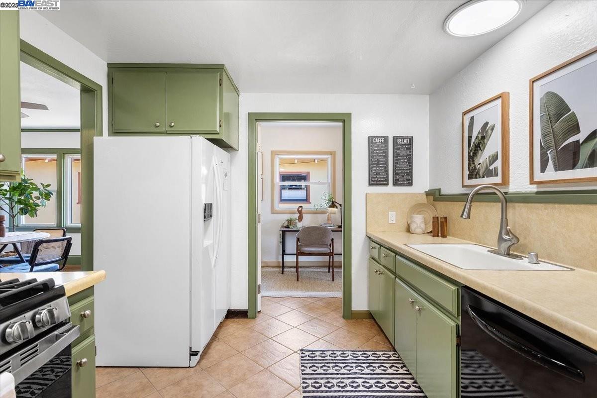 Detail Gallery Image 27 of 48 For 357 Melven Ct, San Leandro,  CA 94577 - 3 Beds | 2 Baths