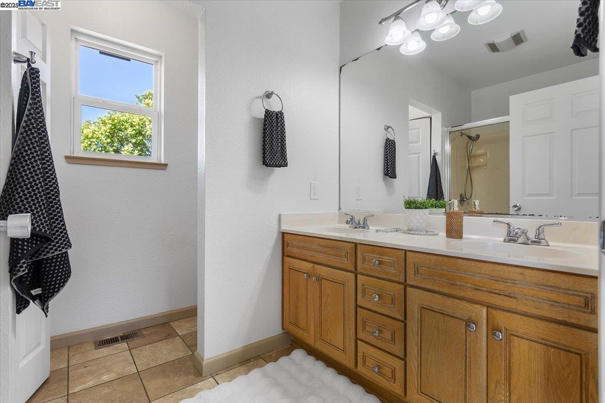 Detail Gallery Image 33 of 48 For 357 Melven Ct, San Leandro,  CA 94577 - 3 Beds | 2 Baths