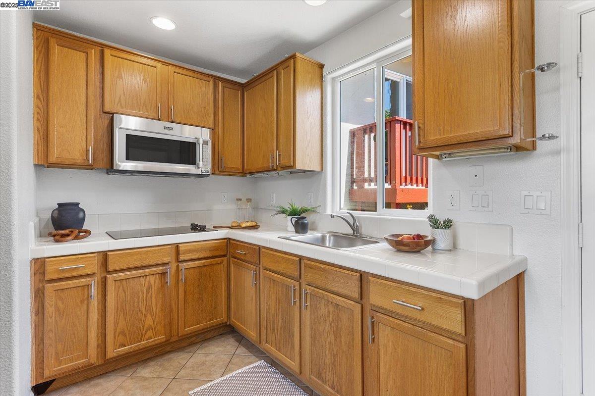 Detail Gallery Image 40 of 48 For 357 Melven Ct, San Leandro,  CA 94577 - 3 Beds | 2 Baths