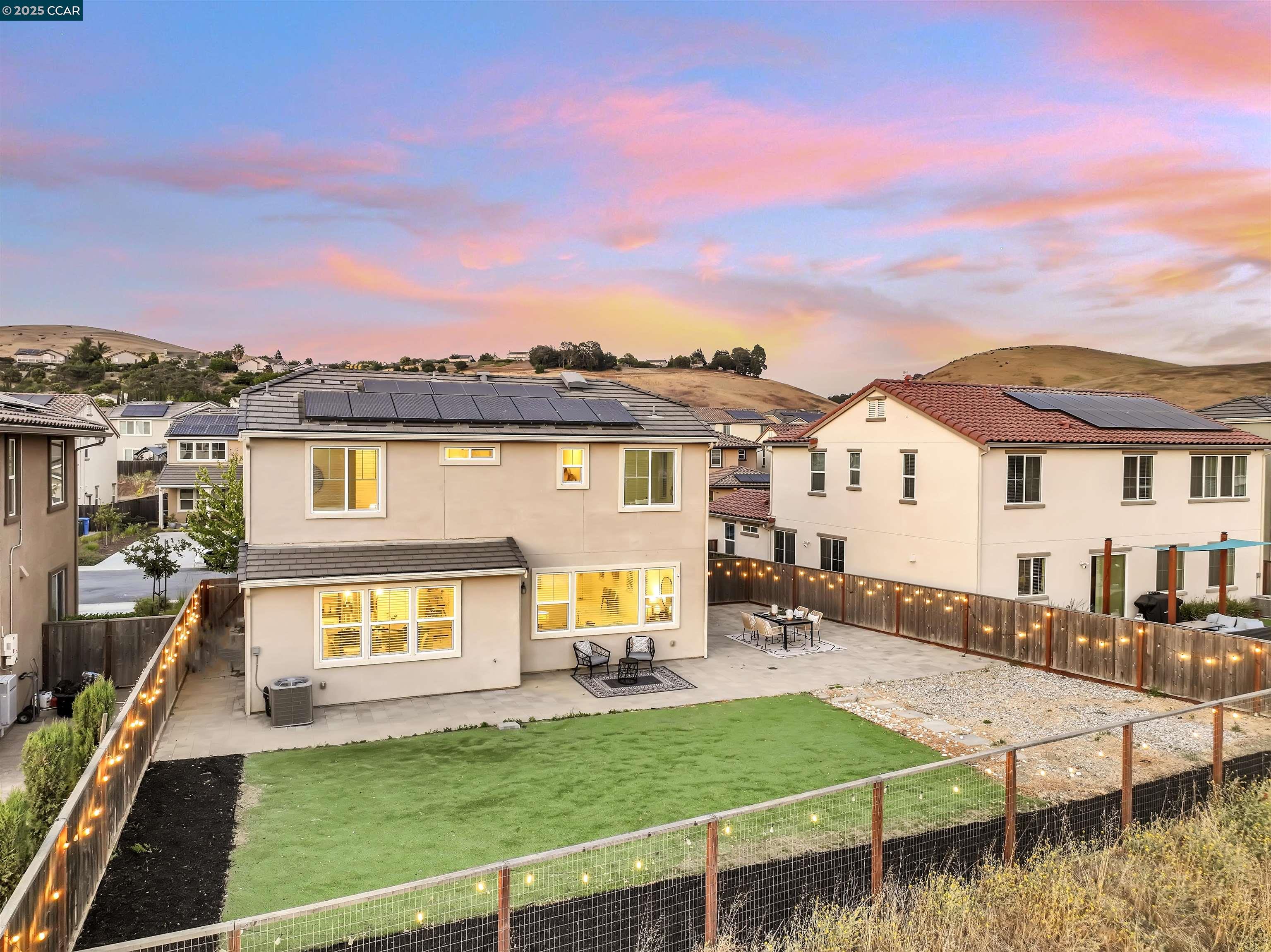 Detail Gallery Image 2 of 38 For 8723 Aquamarine Dr., Vallejo,  CA 94591 - 4 Beds | 3 Baths
