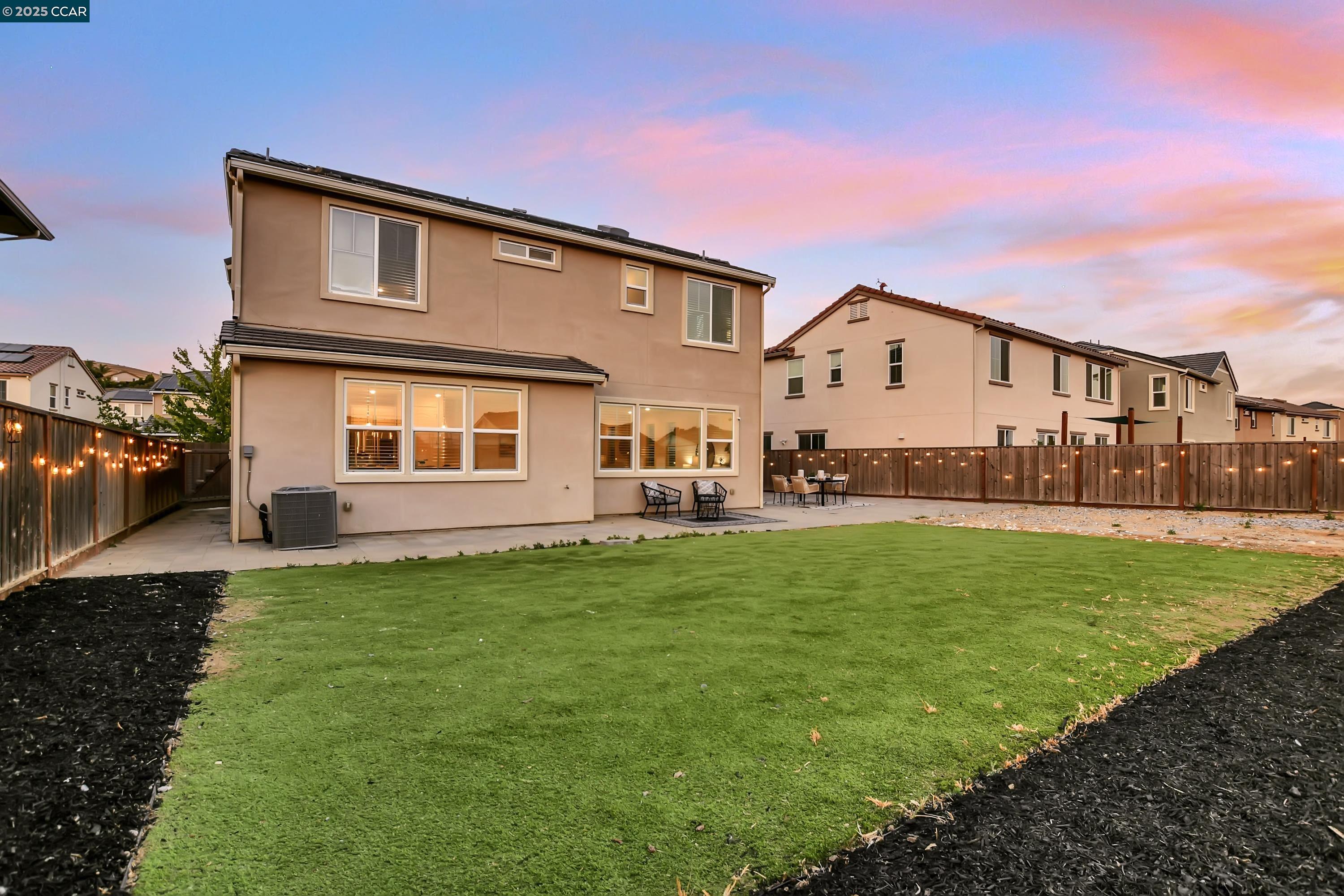 Detail Gallery Image 31 of 38 For 8723 Aquamarine Dr., Vallejo,  CA 94591 - 4 Beds | 3 Baths