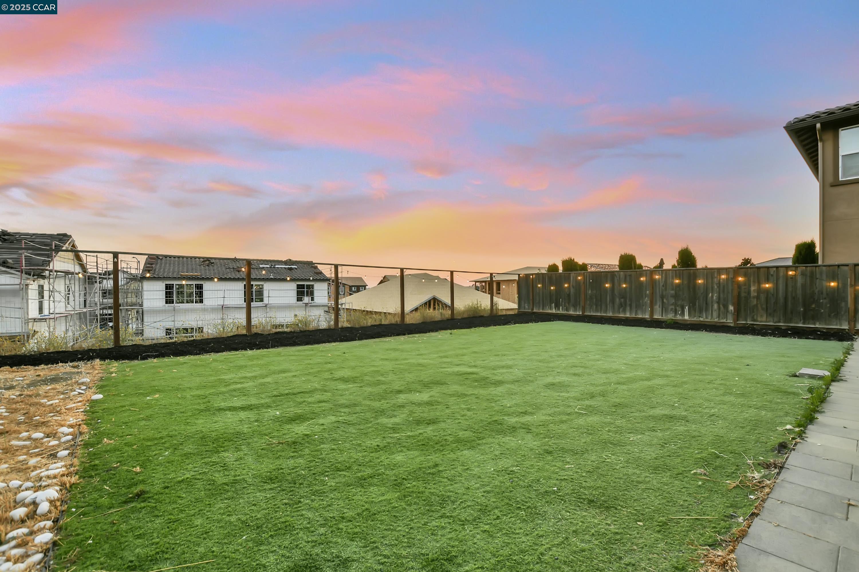 Detail Gallery Image 32 of 38 For 8723 Aquamarine Dr., Vallejo,  CA 94591 - 4 Beds | 3 Baths