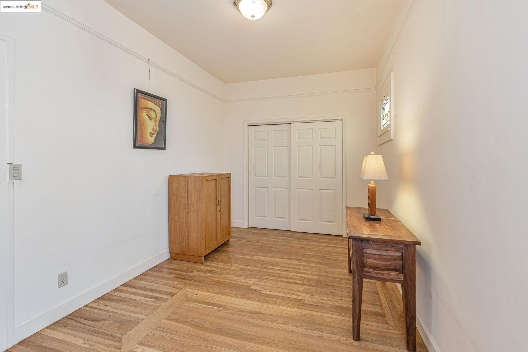 Detail Gallery Image 16 of 60 For 2033 Clement St, San Francisco,  CA 94121 - 5 Beds | 3/1 Baths