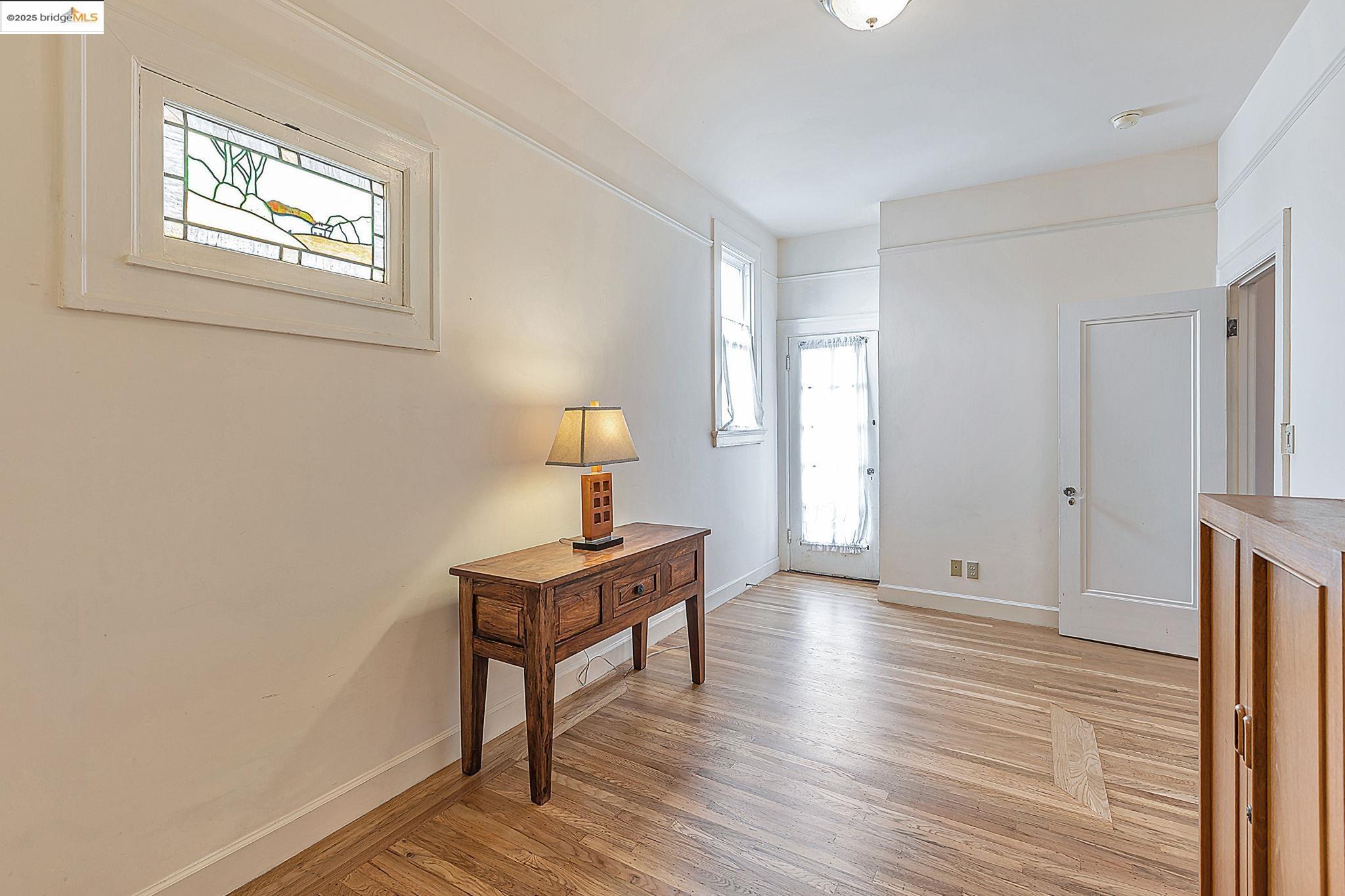 Detail Gallery Image 17 of 60 For 2033 Clement St, San Francisco,  CA 94121 - 5 Beds | 3/1 Baths