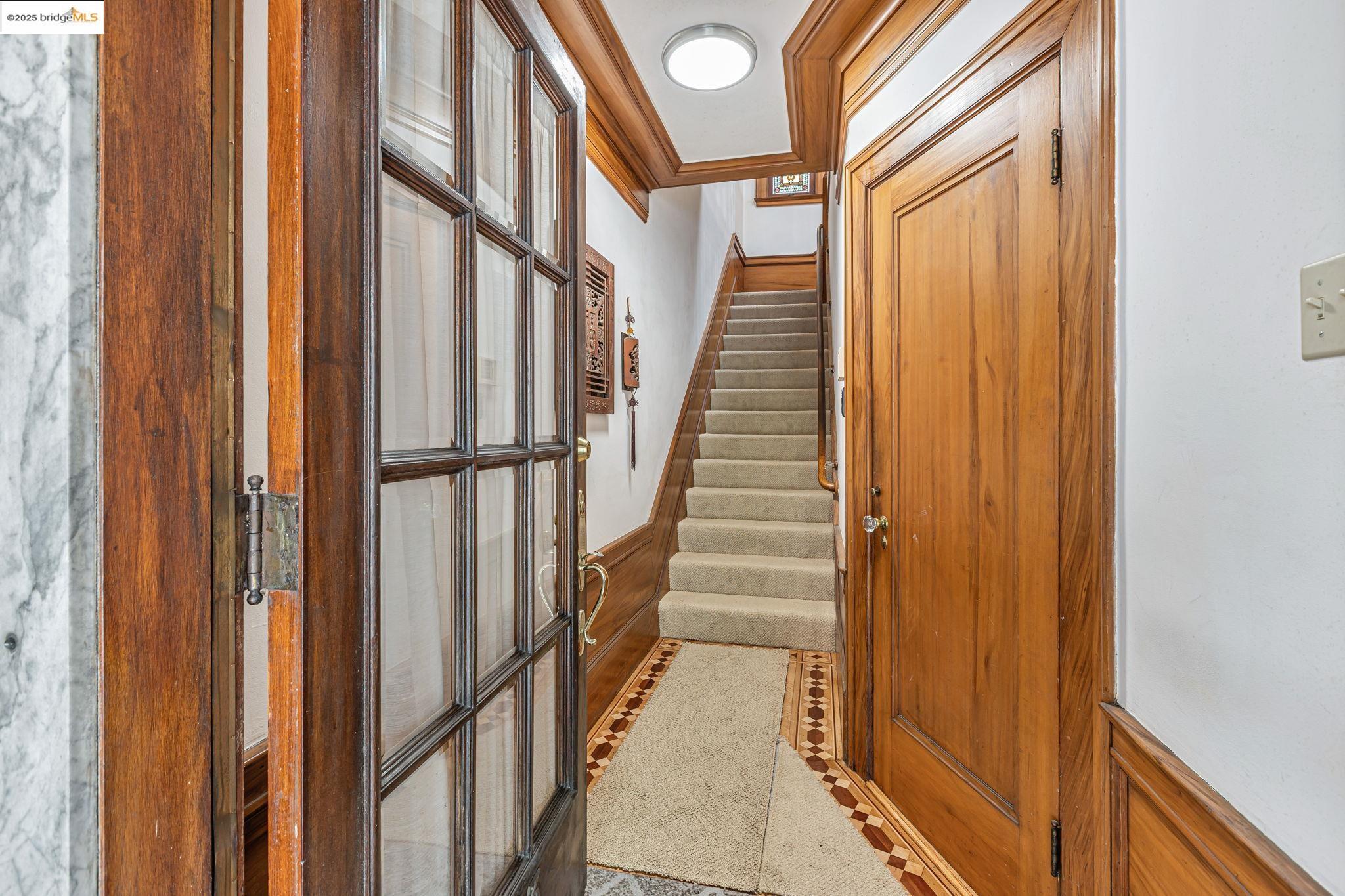Detail Gallery Image 3 of 60 For 2033 Clement St, San Francisco,  CA 94121 - 5 Beds | 3/1 Baths