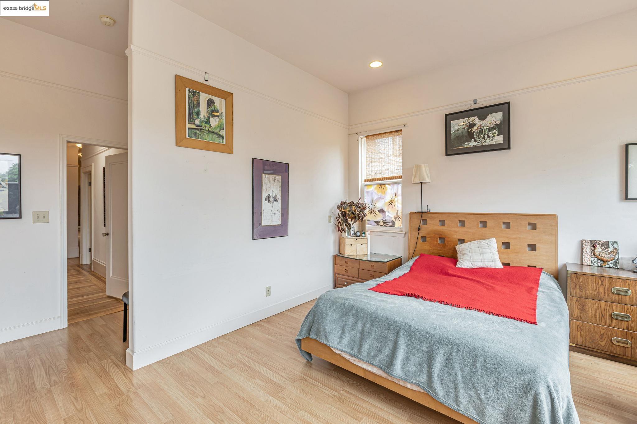 Detail Gallery Image 22 of 60 For 2033 Clement St, San Francisco,  CA 94121 - 5 Beds | 3/1 Baths