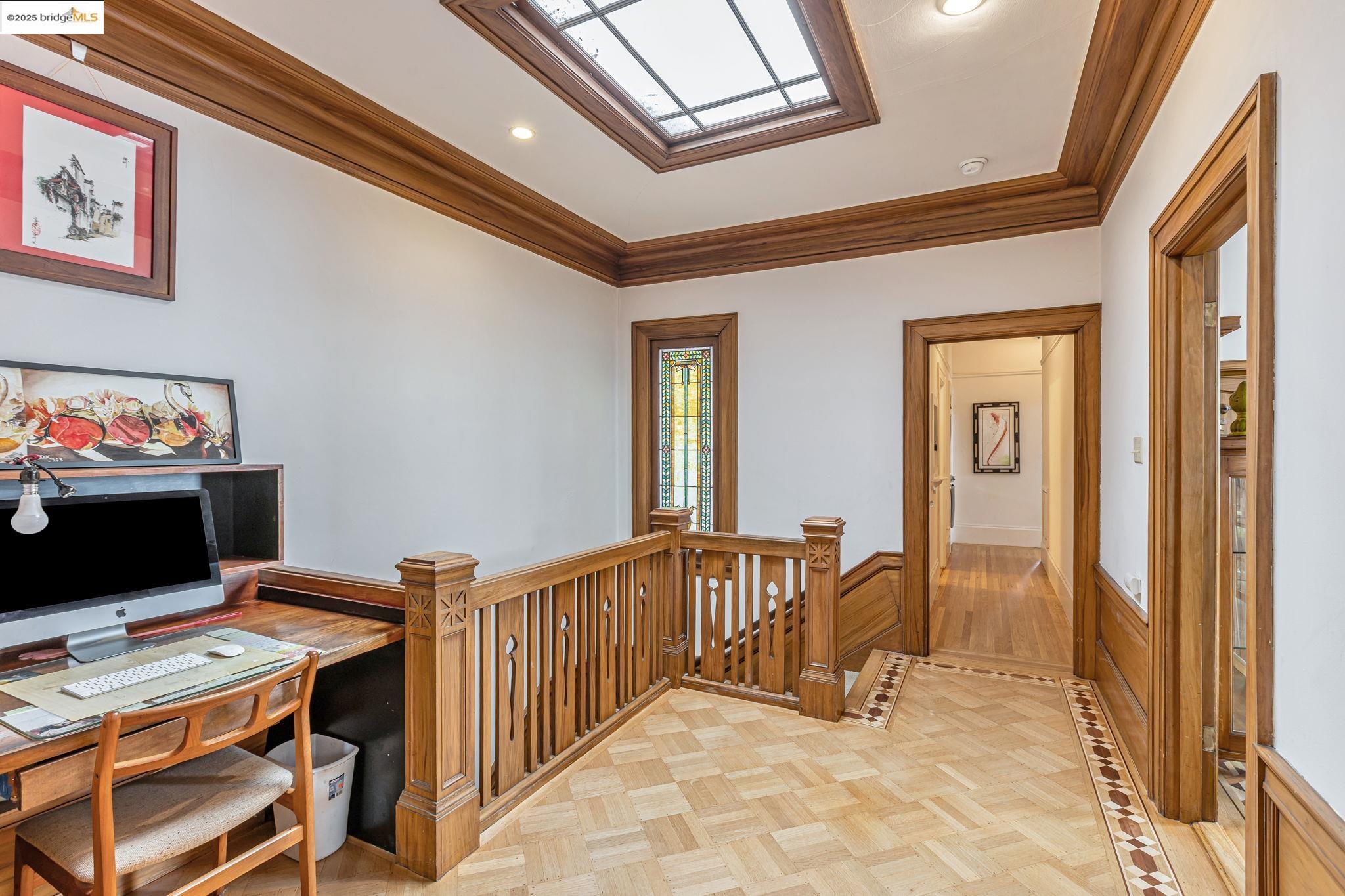 Detail Gallery Image 5 of 60 For 2033 Clement St, San Francisco,  CA 94121 - 5 Beds | 3/1 Baths