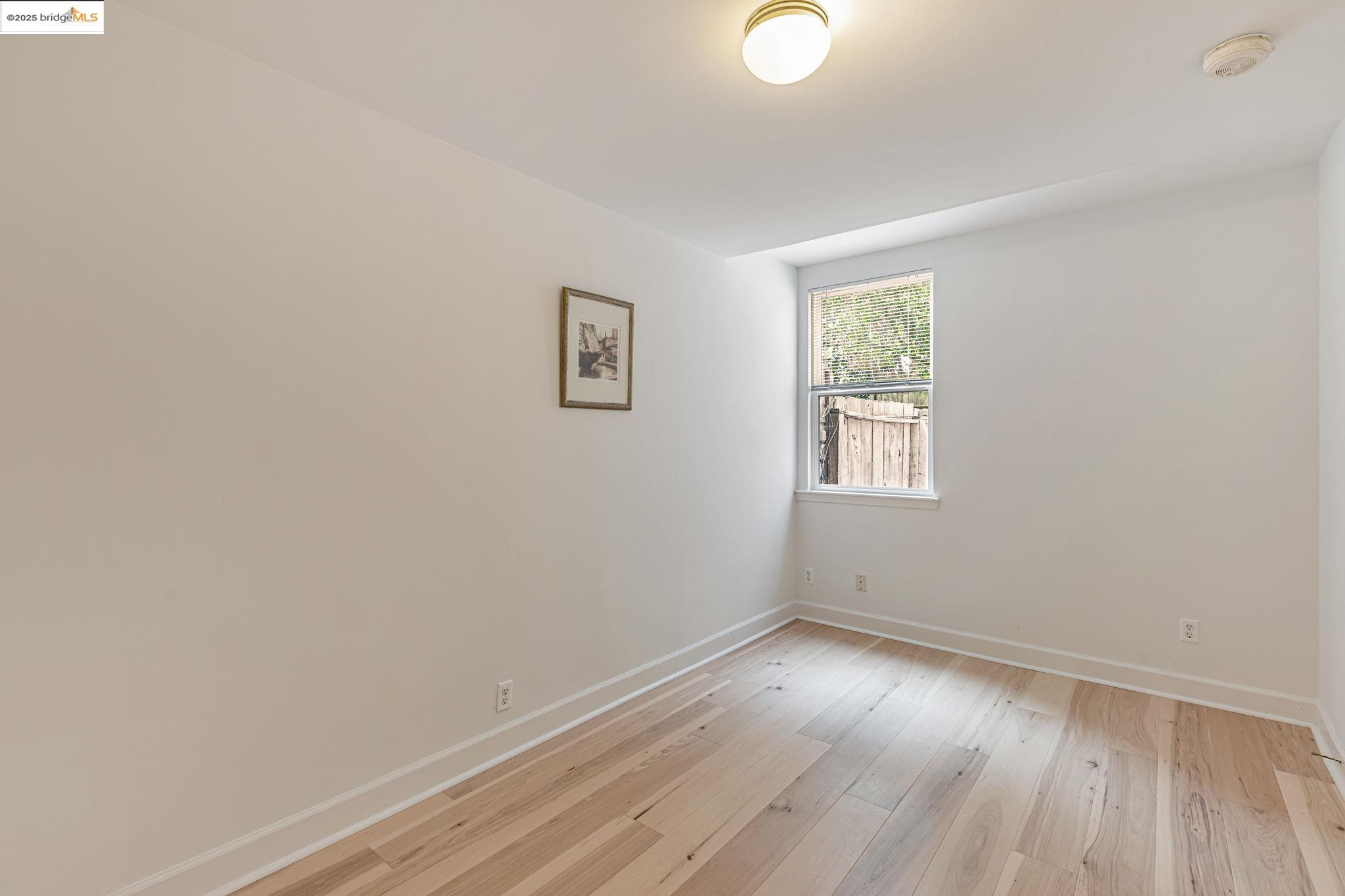 Detail Gallery Image 42 of 60 For 2033 Clement St, San Francisco,  CA 94121 - 5 Beds | 3/1 Baths