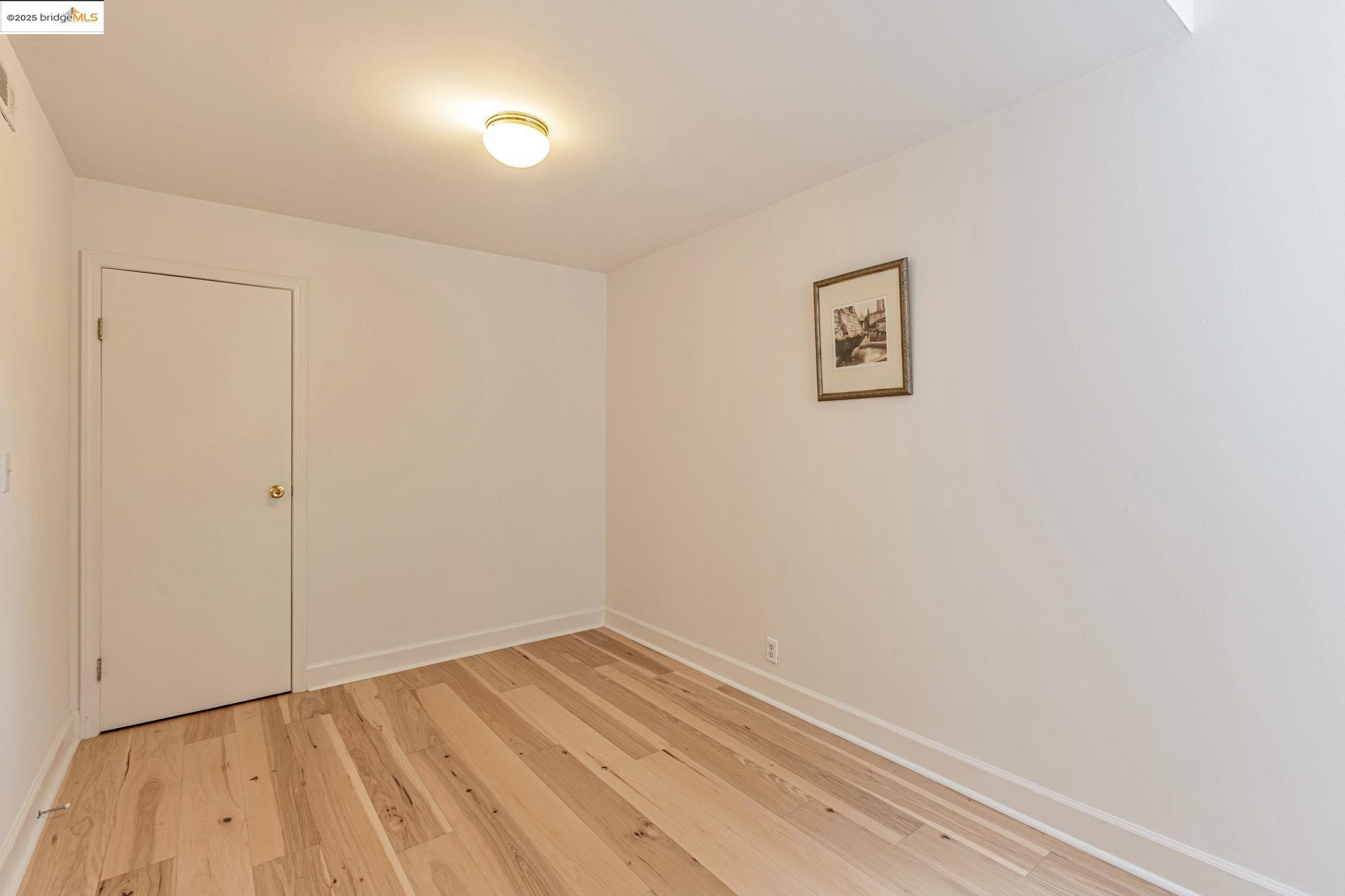 Detail Gallery Image 44 of 60 For 2033 Clement St, San Francisco,  CA 94121 - 5 Beds | 3/1 Baths