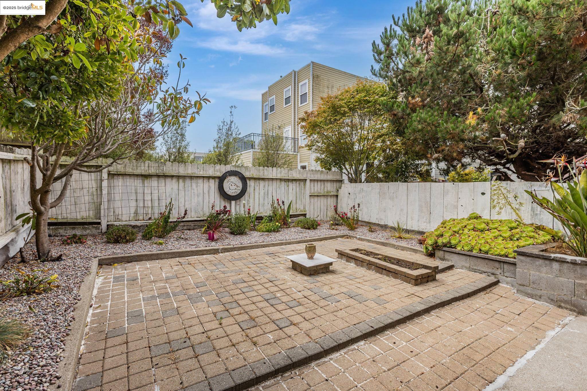 Detail Gallery Image 60 of 60 For 2033 Clement St, San Francisco,  CA 94121 - 5 Beds | 3/1 Baths