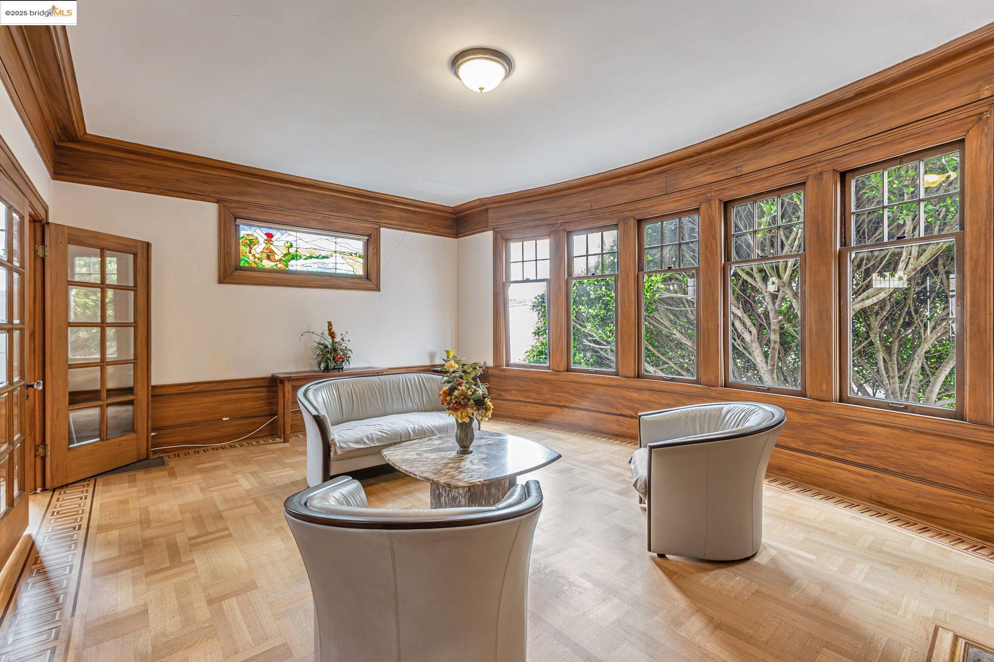 Detail Gallery Image 7 of 60 For 2033 Clement St, San Francisco,  CA 94121 - 5 Beds | 3/1 Baths