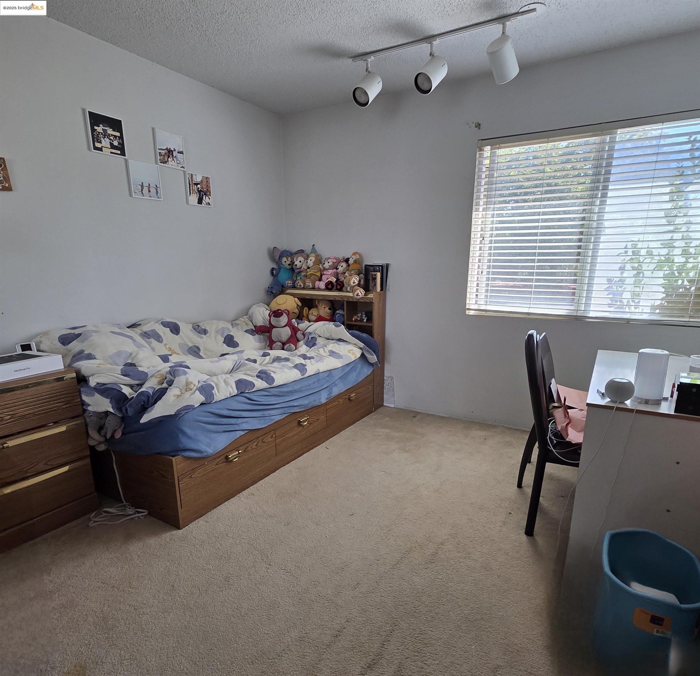 Detail Gallery Image 8 of 11 For 7746 Hillrose Dr, Dublin,  CA 94568 - 4 Beds | 2 Baths