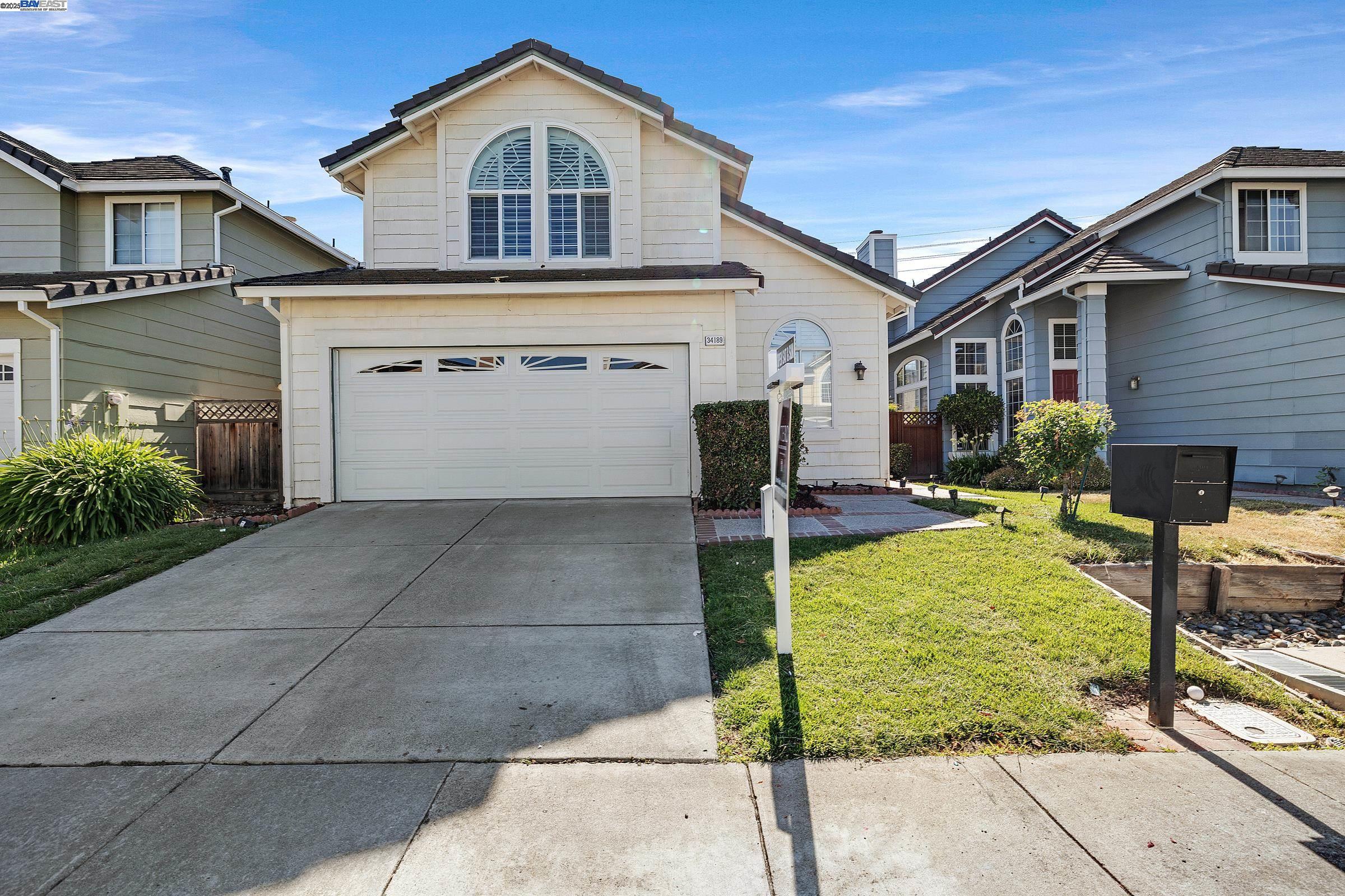 Detail Gallery Image 1 of 46 For 34189 Finnigan Ter, Fremont,  CA 94555 - 4 Beds | 3 Baths
