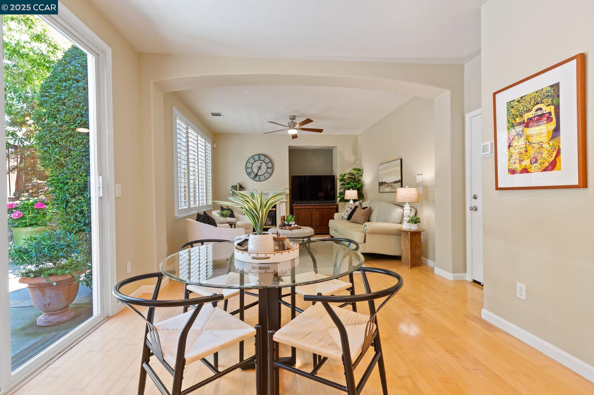 Detail Gallery Image 14 of 44 For 1560 Craiglee Way, San Ramon,  CA 94582 - 3 Beds | 2/1 Baths