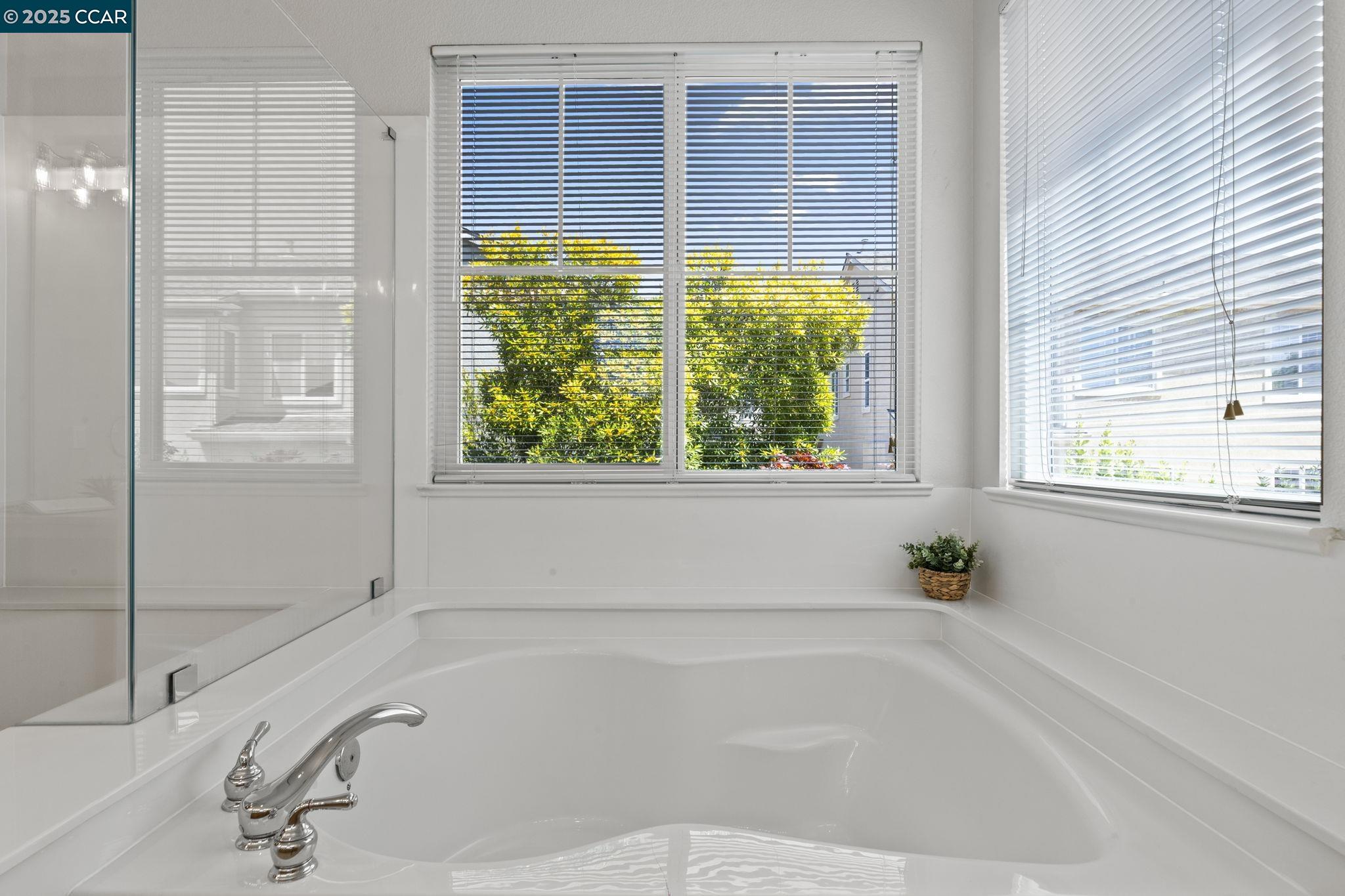 Detail Gallery Image 23 of 44 For 1560 Craiglee Way, San Ramon,  CA 94582 - 3 Beds | 2/1 Baths