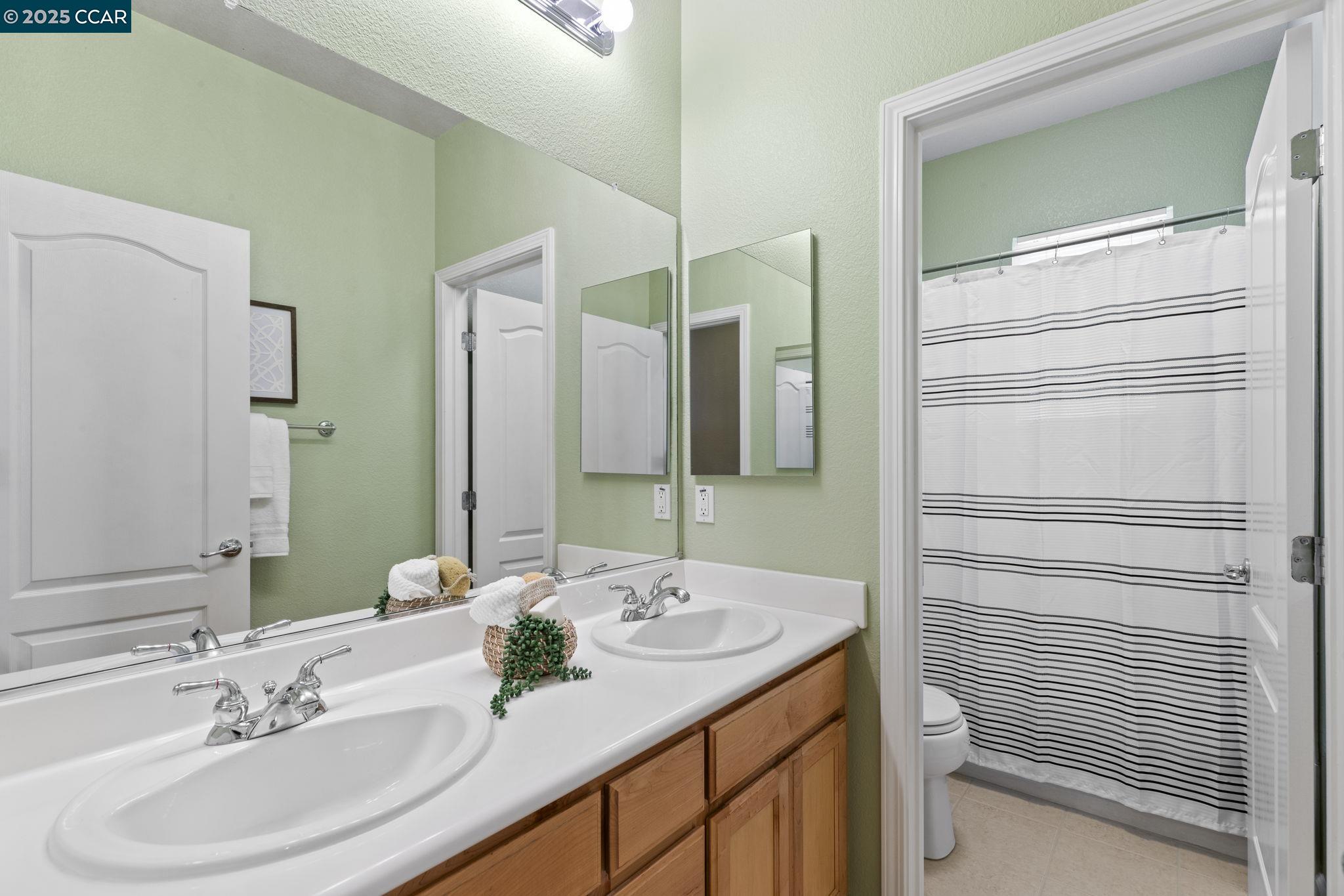 Detail Gallery Image 28 of 44 For 1560 Craiglee Way, San Ramon,  CA 94582 - 3 Beds | 2/1 Baths