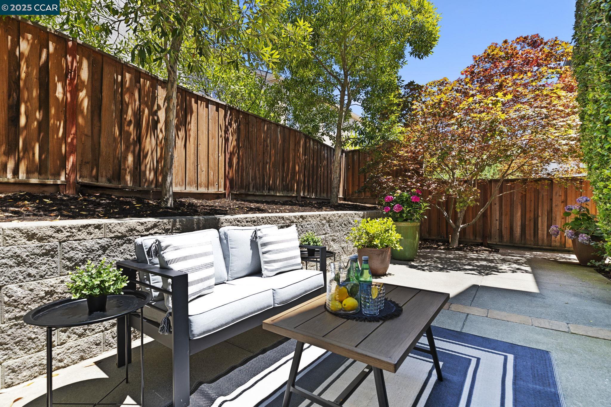 Detail Gallery Image 35 of 44 For 1560 Craiglee Way, San Ramon,  CA 94582 - 3 Beds | 2/1 Baths
