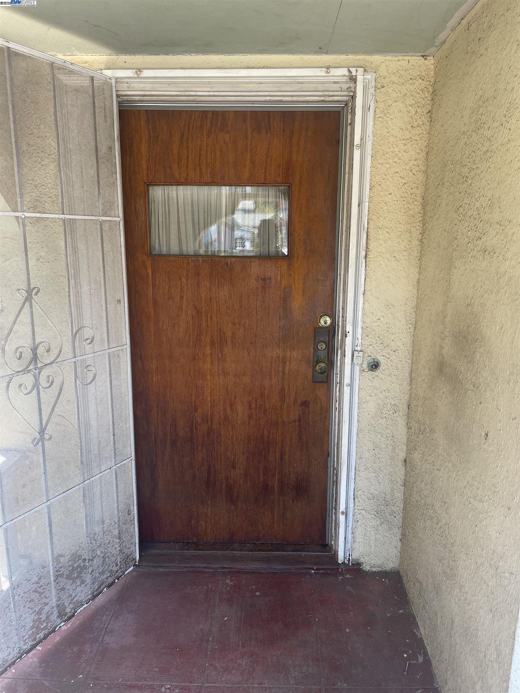 Detail Gallery Image 3 of 42 For 4241 Suter St, Oakland,  CA 94619 - 2 Beds | 1 Baths