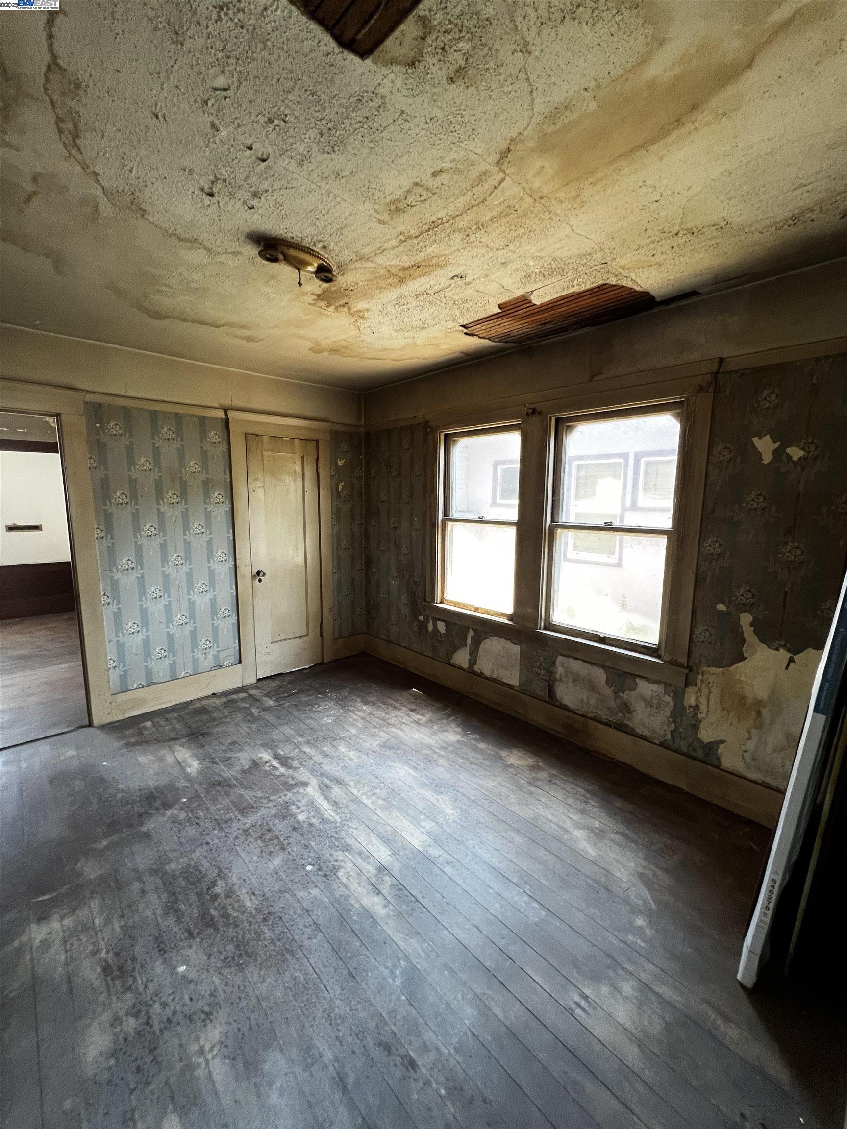 Detail Gallery Image 29 of 42 For 4241 Suter St, Oakland,  CA 94619 - 2 Beds | 1 Baths