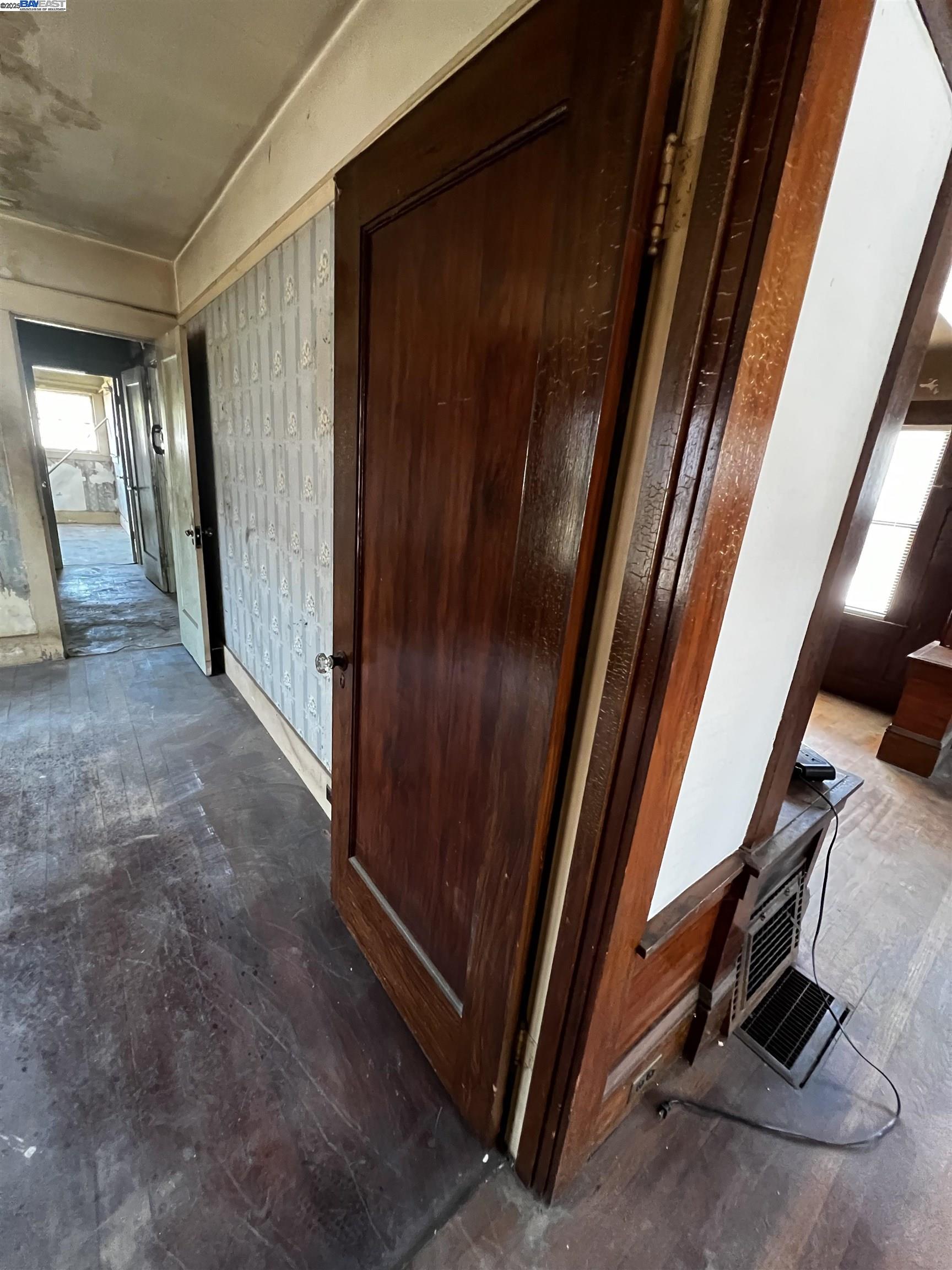 Detail Gallery Image 30 of 42 For 4241 Suter St, Oakland,  CA 94619 - 2 Beds | 1 Baths