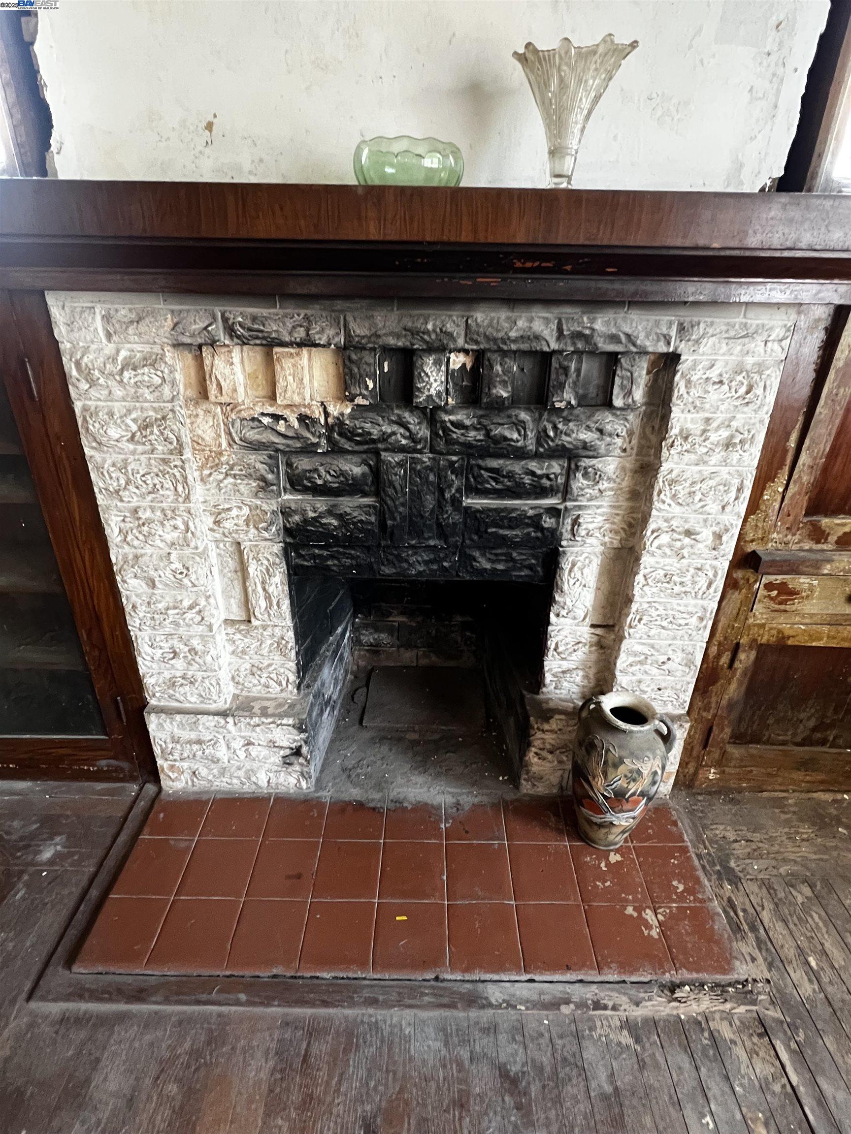 Detail Gallery Image 9 of 42 For 4241 Suter St, Oakland,  CA 94619 - 2 Beds | 1 Baths