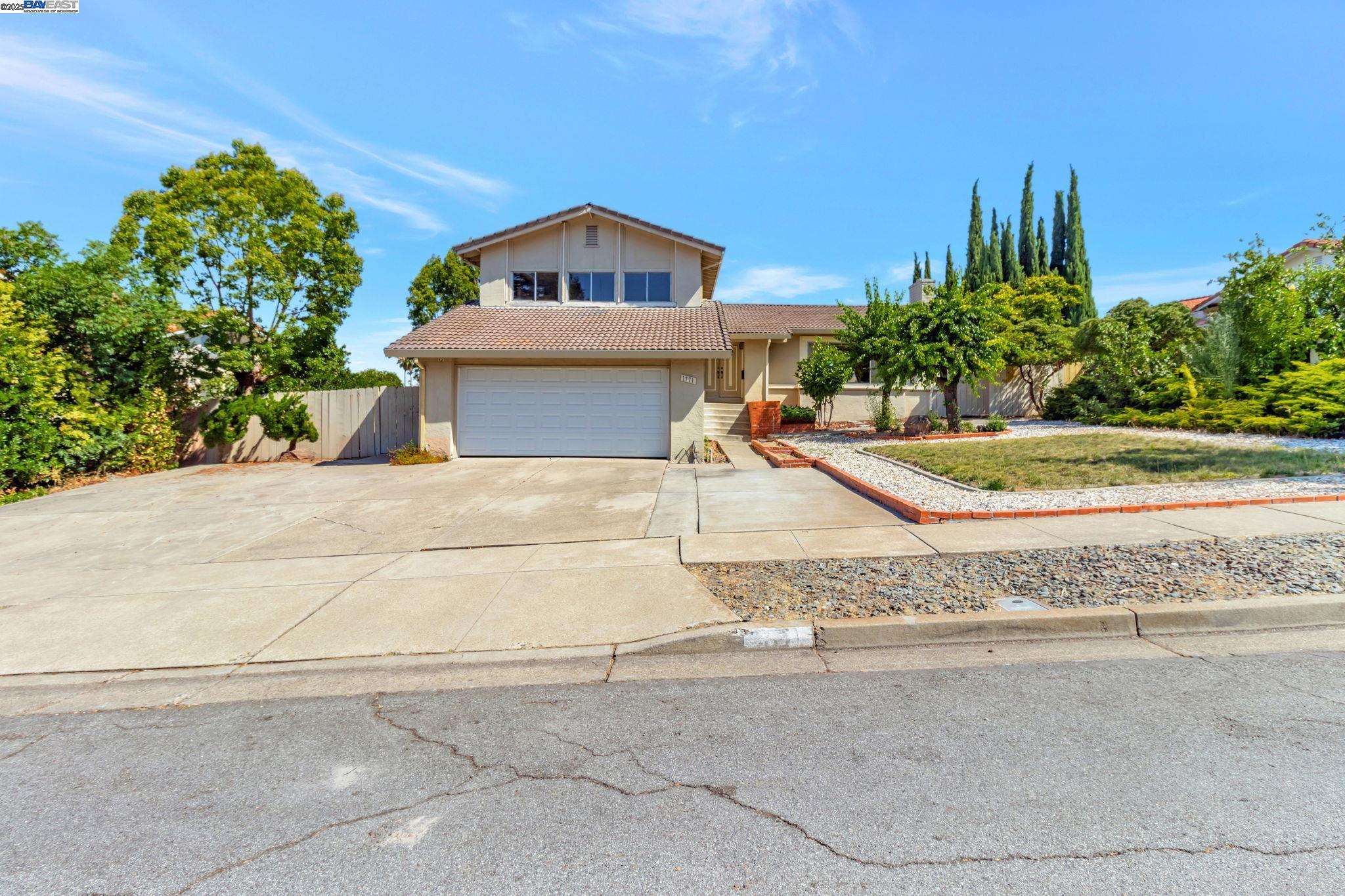Detail Gallery Image 1 of 21 For 1771 via Sombrio, Fremont,  CA 94539 - 4 Beds | 3 Baths