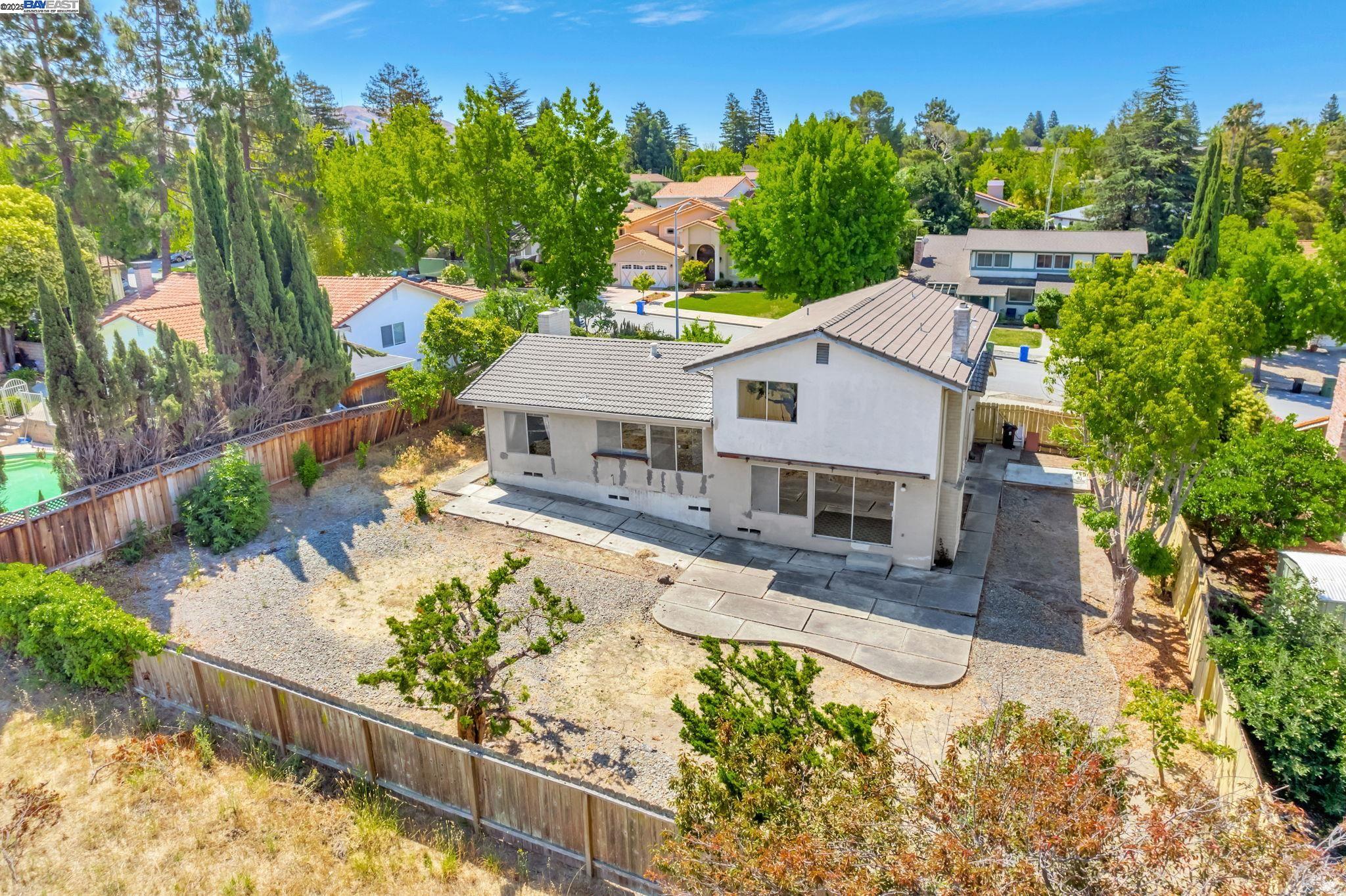 Detail Gallery Image 16 of 21 For 1771 via Sombrio, Fremont,  CA 94539 - 4 Beds | 3 Baths