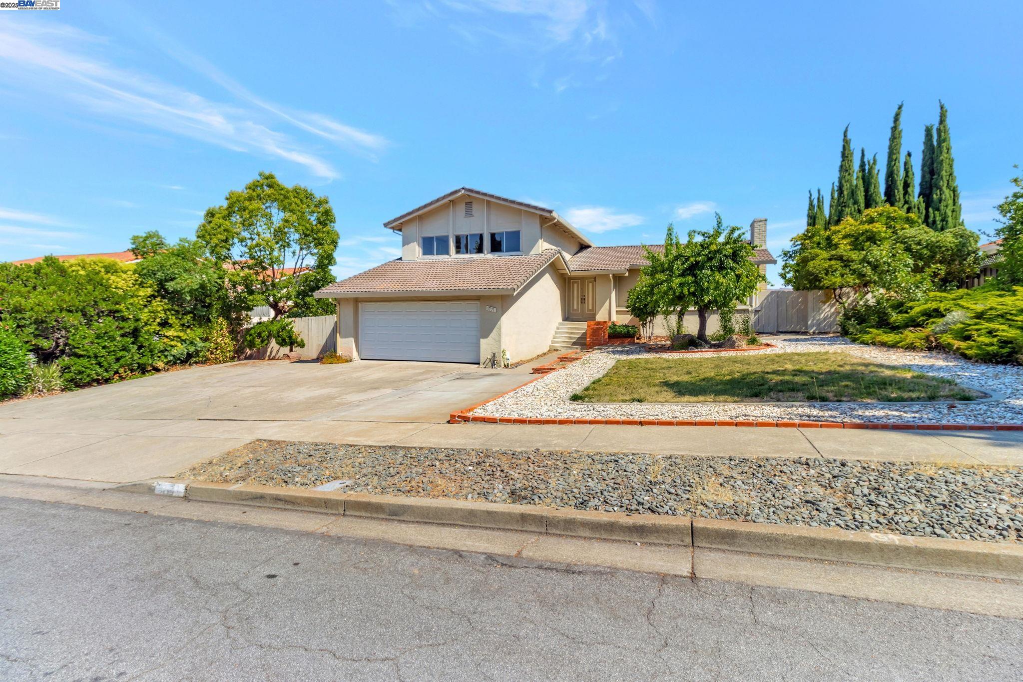 Detail Gallery Image 3 of 21 For 1771 via Sombrio, Fremont,  CA 94539 - 4 Beds | 3 Baths
