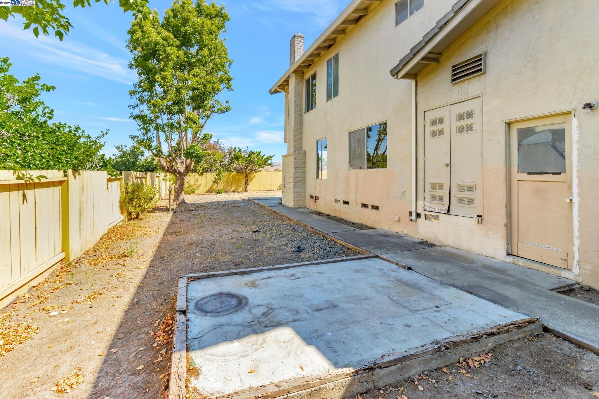 Detail Gallery Image 7 of 21 For 1771 via Sombrio, Fremont,  CA 94539 - 4 Beds | 3 Baths