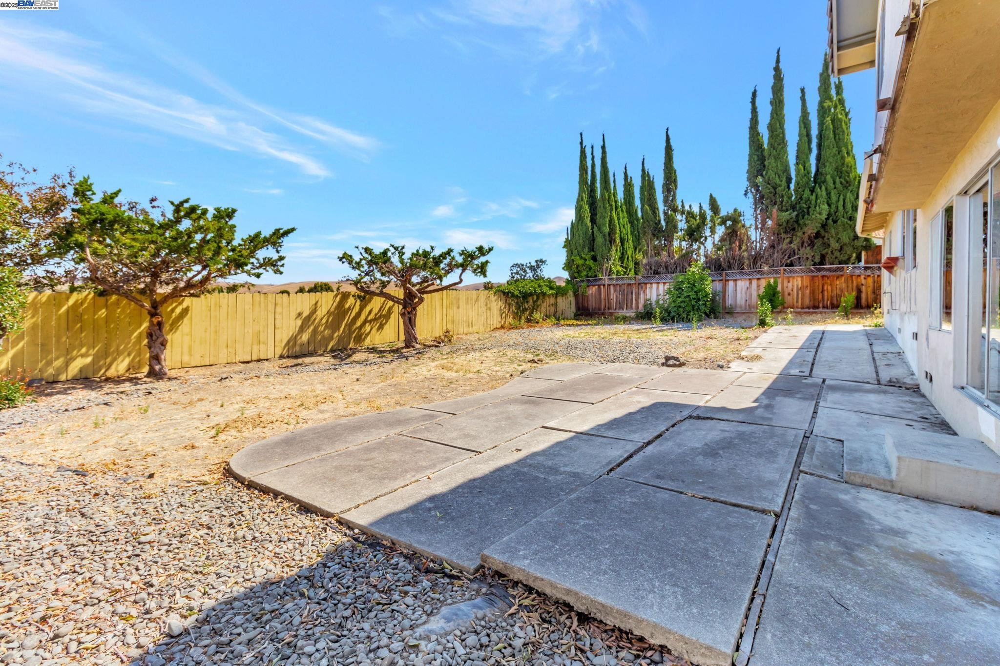 Detail Gallery Image 8 of 21 For 1771 via Sombrio, Fremont,  CA 94539 - 4 Beds | 3 Baths