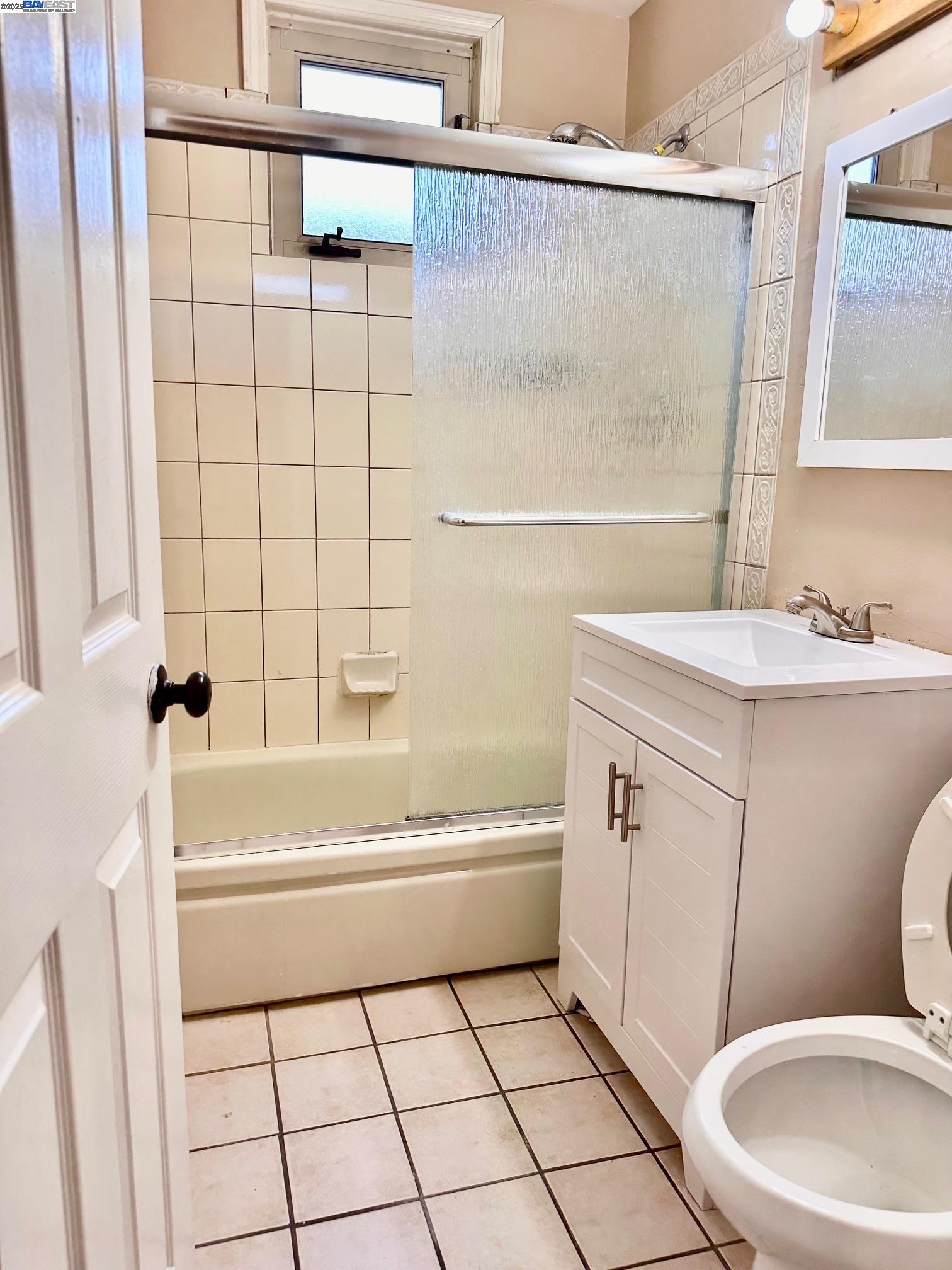 Detail Gallery Image 10 of 11 For 344 Rousseau St, Hayward,  CA 94544 - 3 Beds | 2 Baths