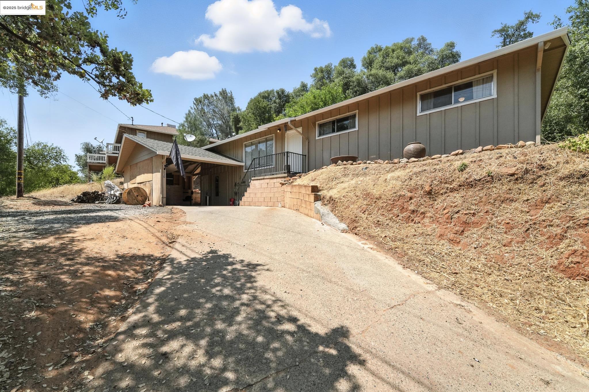 Detail Gallery Image 1 of 48 For 630 E Bald Mountain, Sonora,  CA 95370 - 3 Beds | 2 Baths