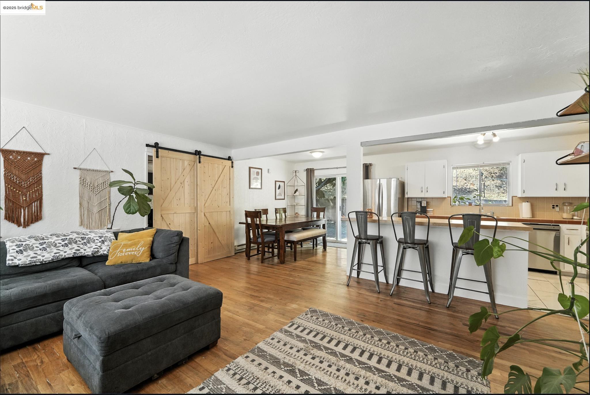 Detail Gallery Image 9 of 48 For 630 E Bald Mountain, Sonora,  CA 95370 - 3 Beds | 2 Baths