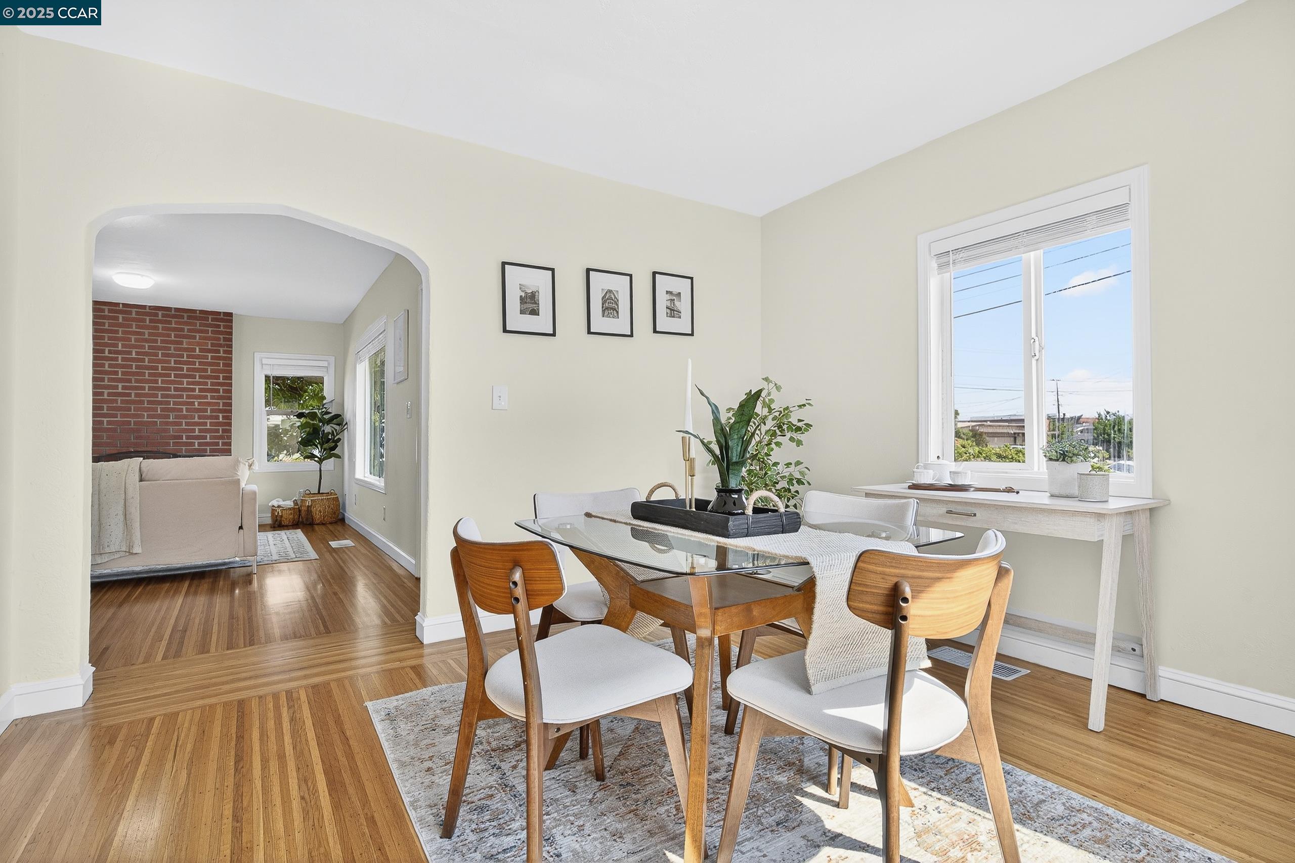 Detail Gallery Image 17 of 54 For 2393 Brooks Ave, Richmond,  CA 94804 - 2 Beds | 1 Baths