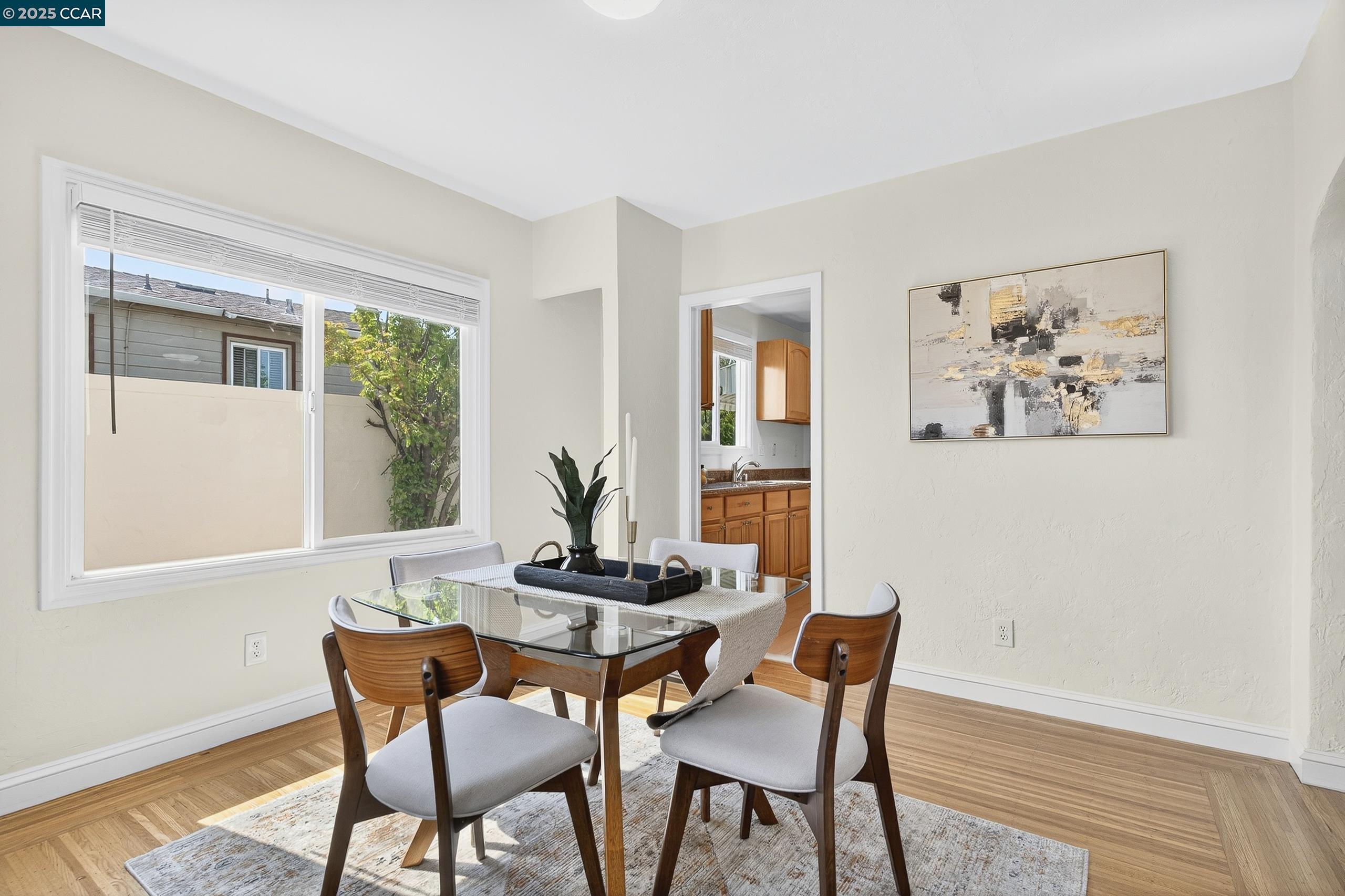 Detail Gallery Image 19 of 54 For 2393 Brooks Ave, Richmond,  CA 94804 - 2 Beds | 1 Baths
