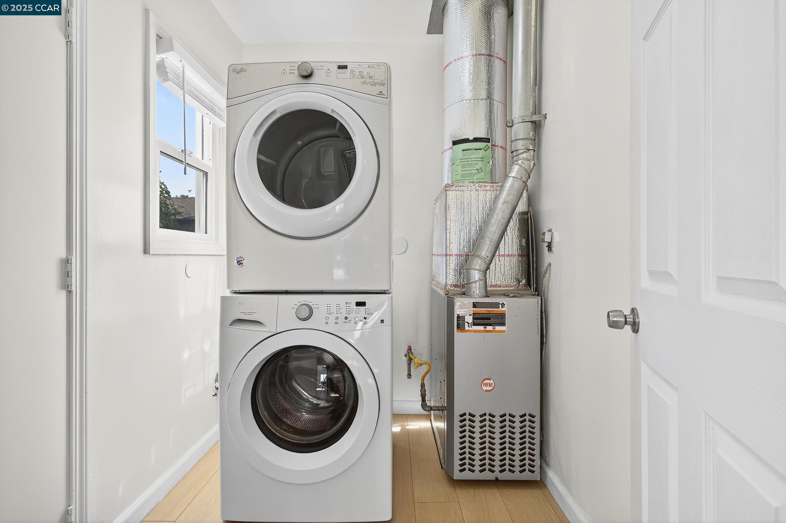 Detail Gallery Image 41 of 54 For 2393 Brooks Ave, Richmond,  CA 94804 - 2 Beds | 1 Baths