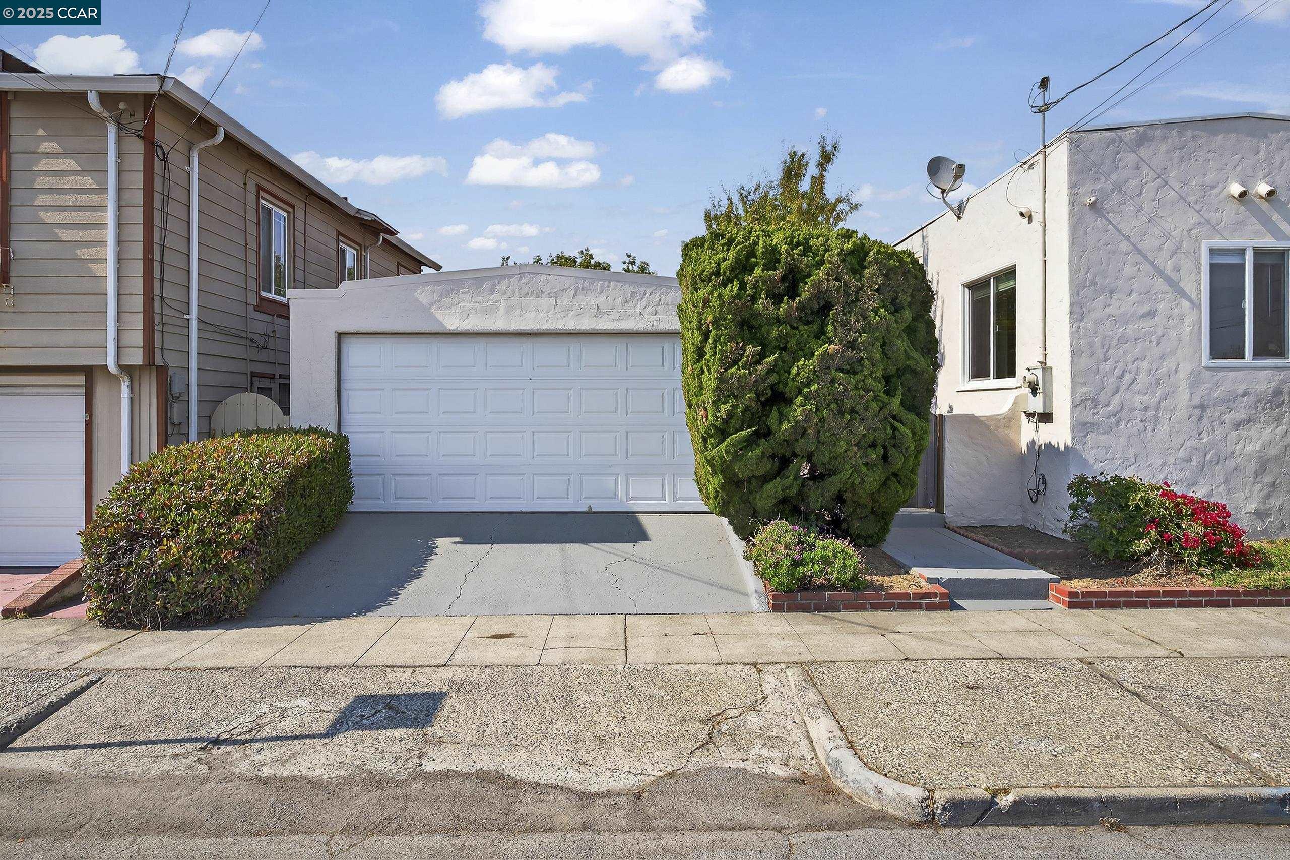 Detail Gallery Image 43 of 54 For 2393 Brooks Ave, Richmond,  CA 94804 - 2 Beds | 1 Baths