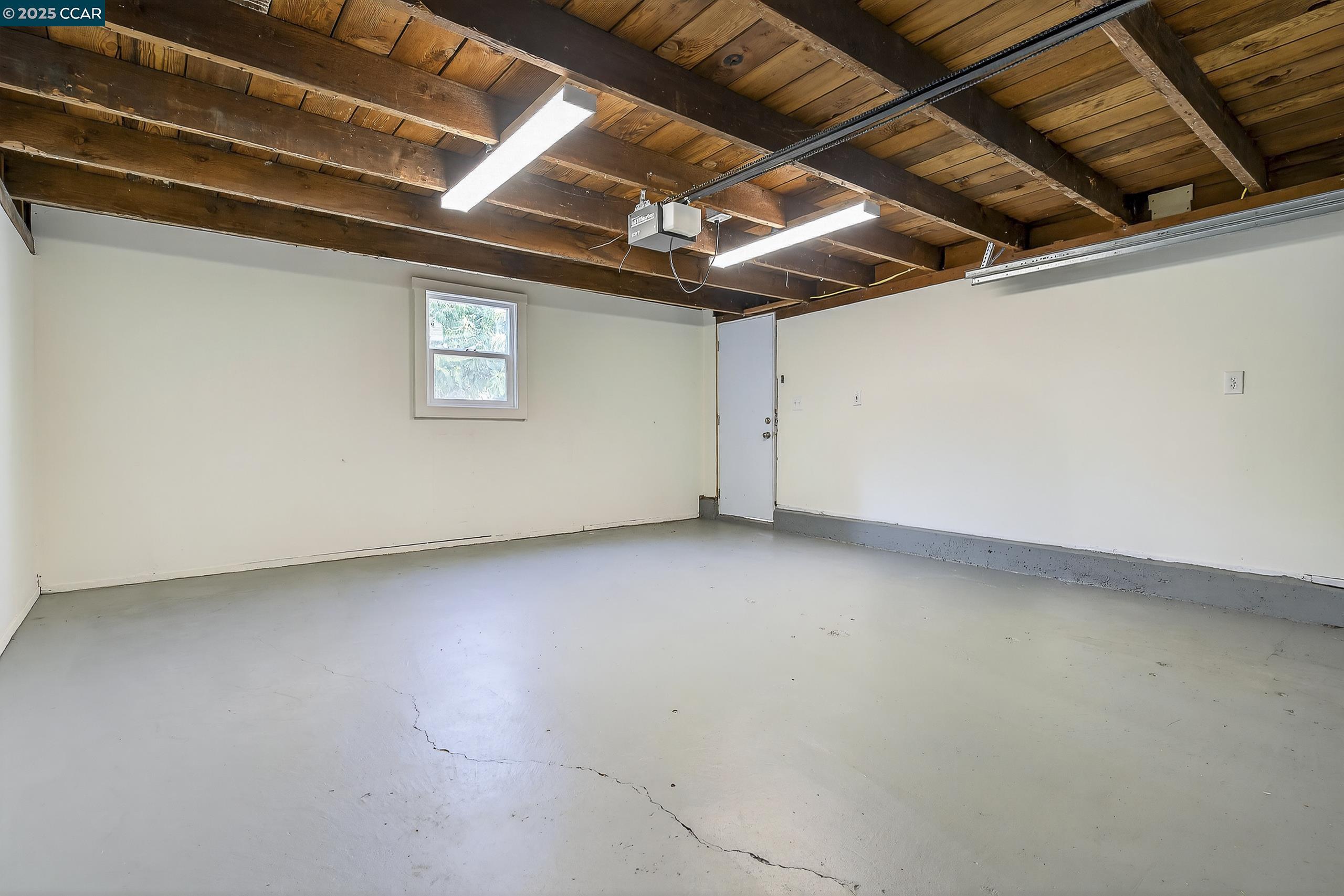 Detail Gallery Image 46 of 54 For 2393 Brooks Ave, Richmond,  CA 94804 - 2 Beds | 1 Baths