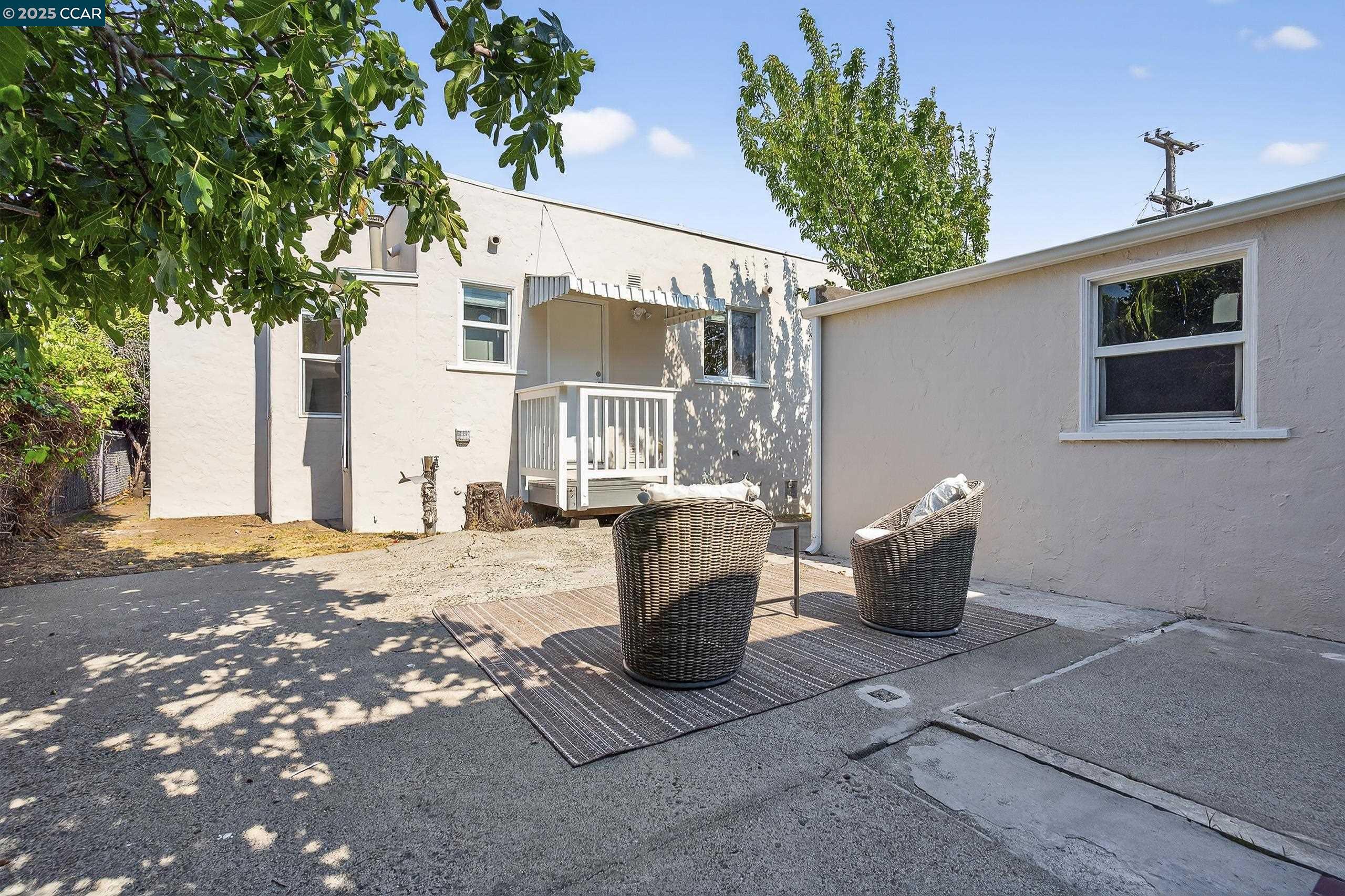 Detail Gallery Image 51 of 54 For 2393 Brooks Ave, Richmond,  CA 94804 - 2 Beds | 1 Baths