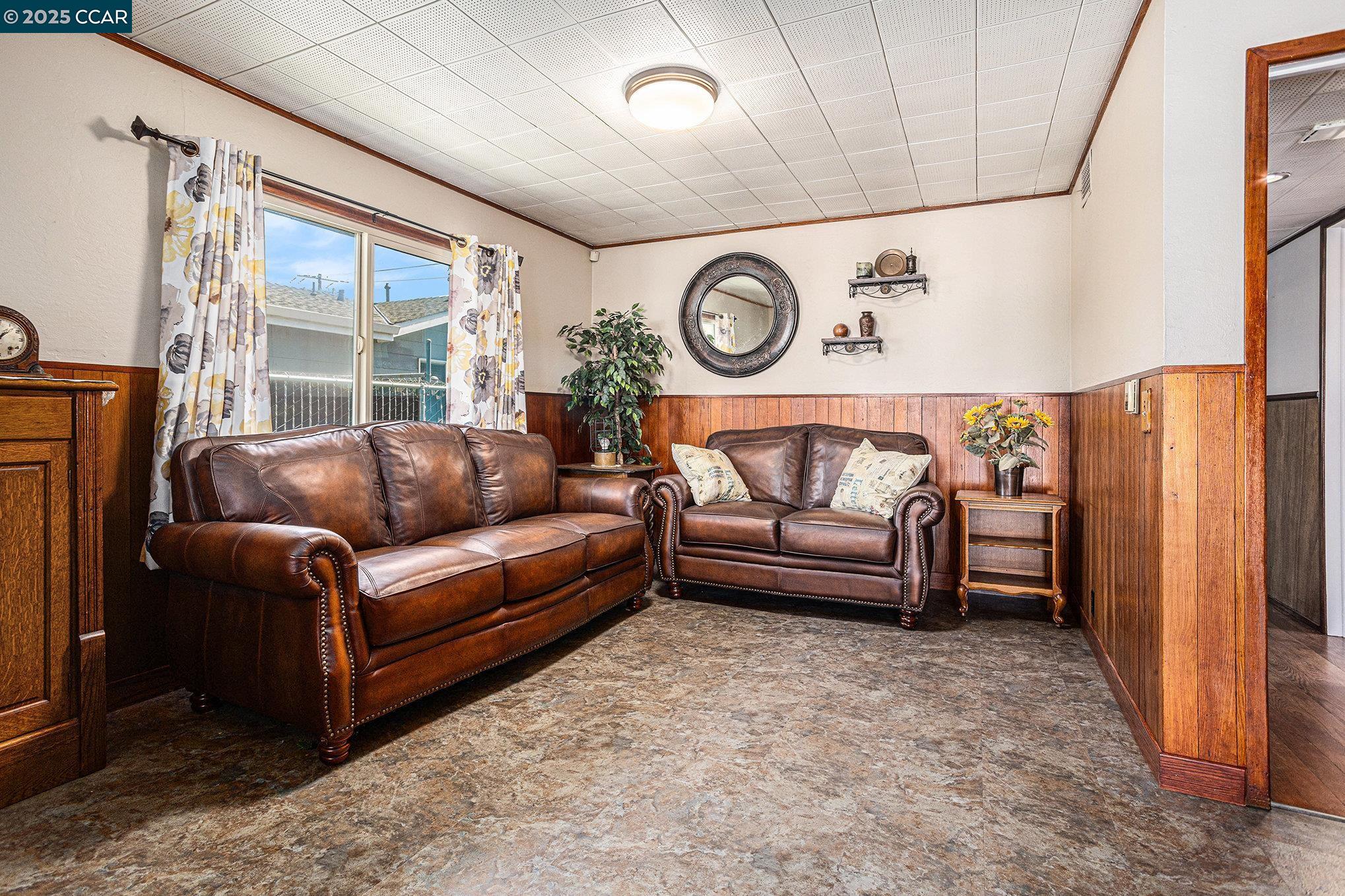 Detail Gallery Image 17 of 35 For 876 Appian Way, El Sobrante,  CA 94803 - 4 Beds | 2 Baths