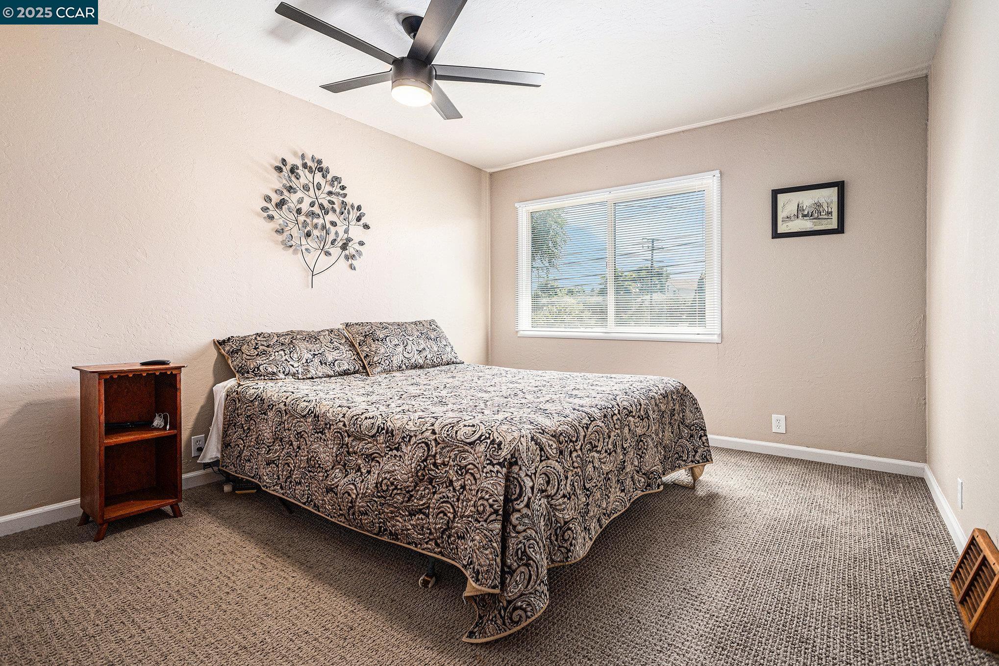 Detail Gallery Image 20 of 35 For 876 Appian Way, El Sobrante,  CA 94803 - 4 Beds | 2 Baths